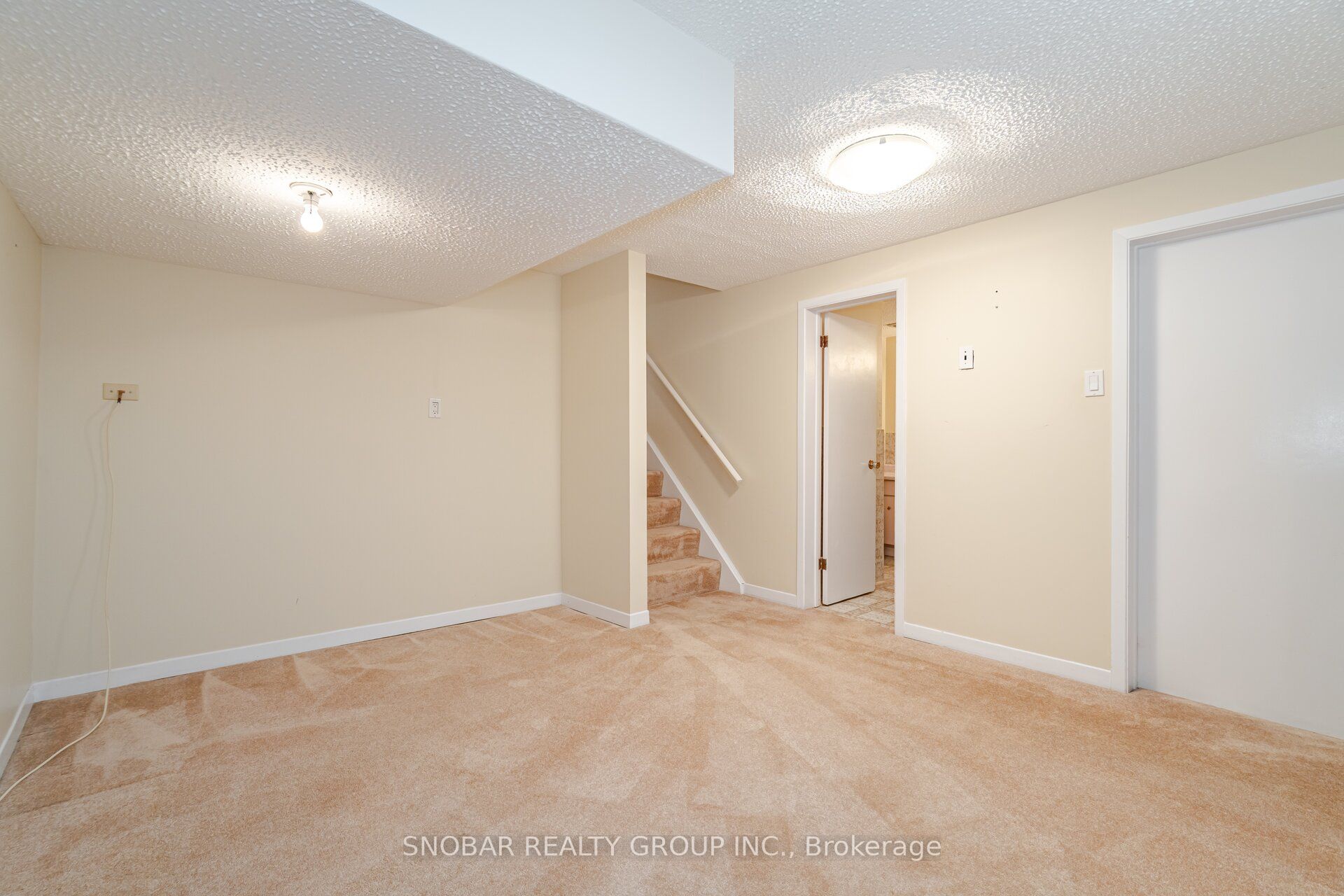 3483 Enniskillen Circle Property Photo 31