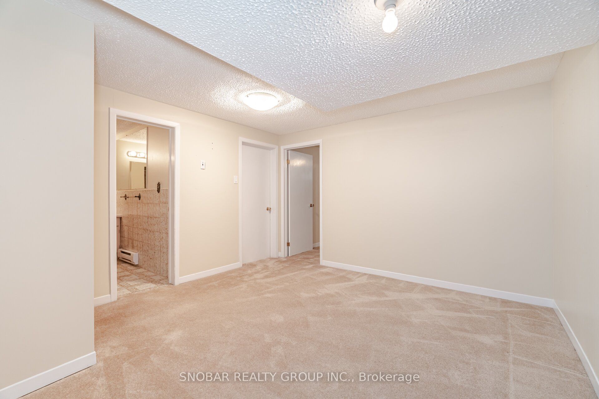 3483 Enniskillen Circle Property Photo 32