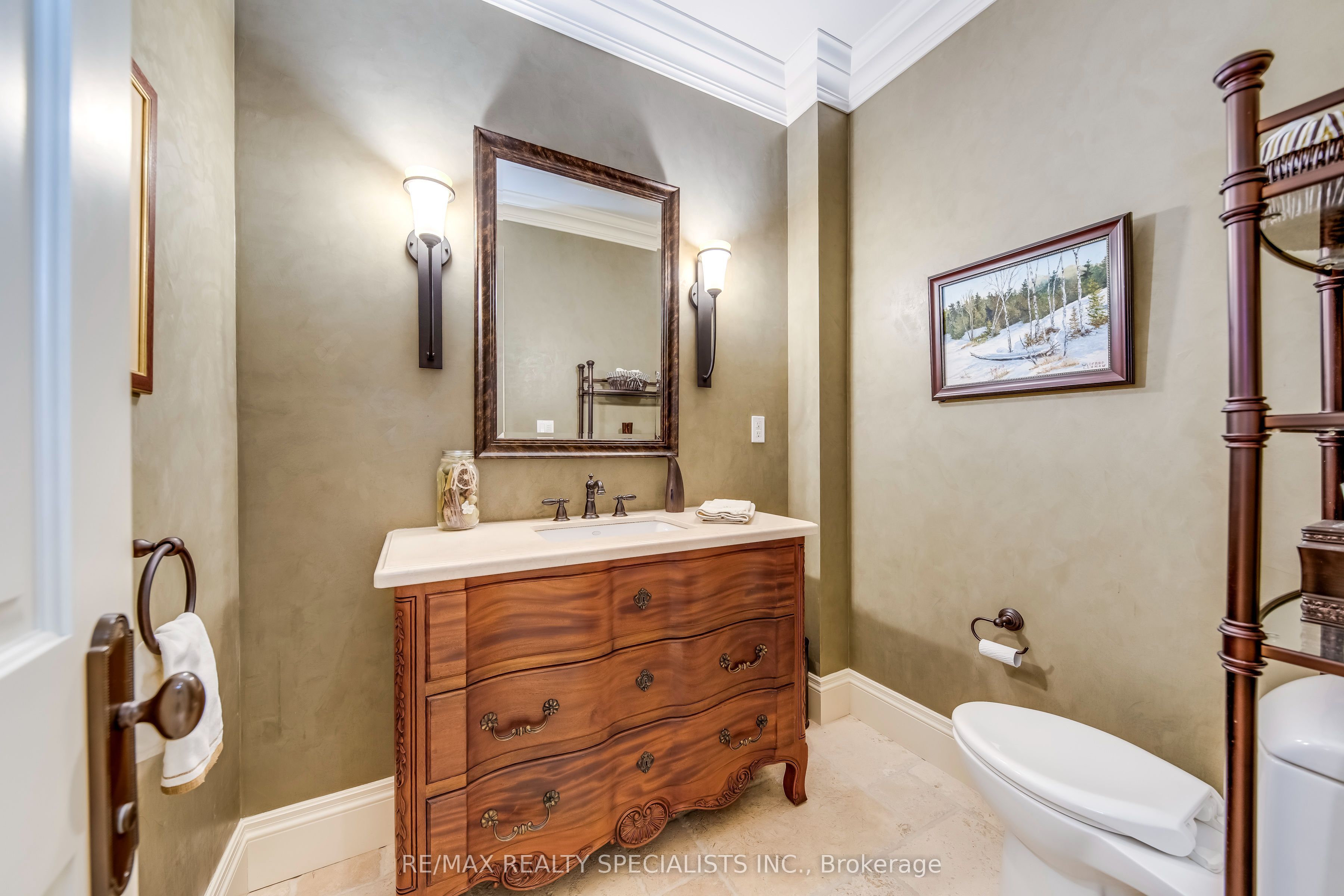 1199 Whiteoaks Avenue Property Photo 20