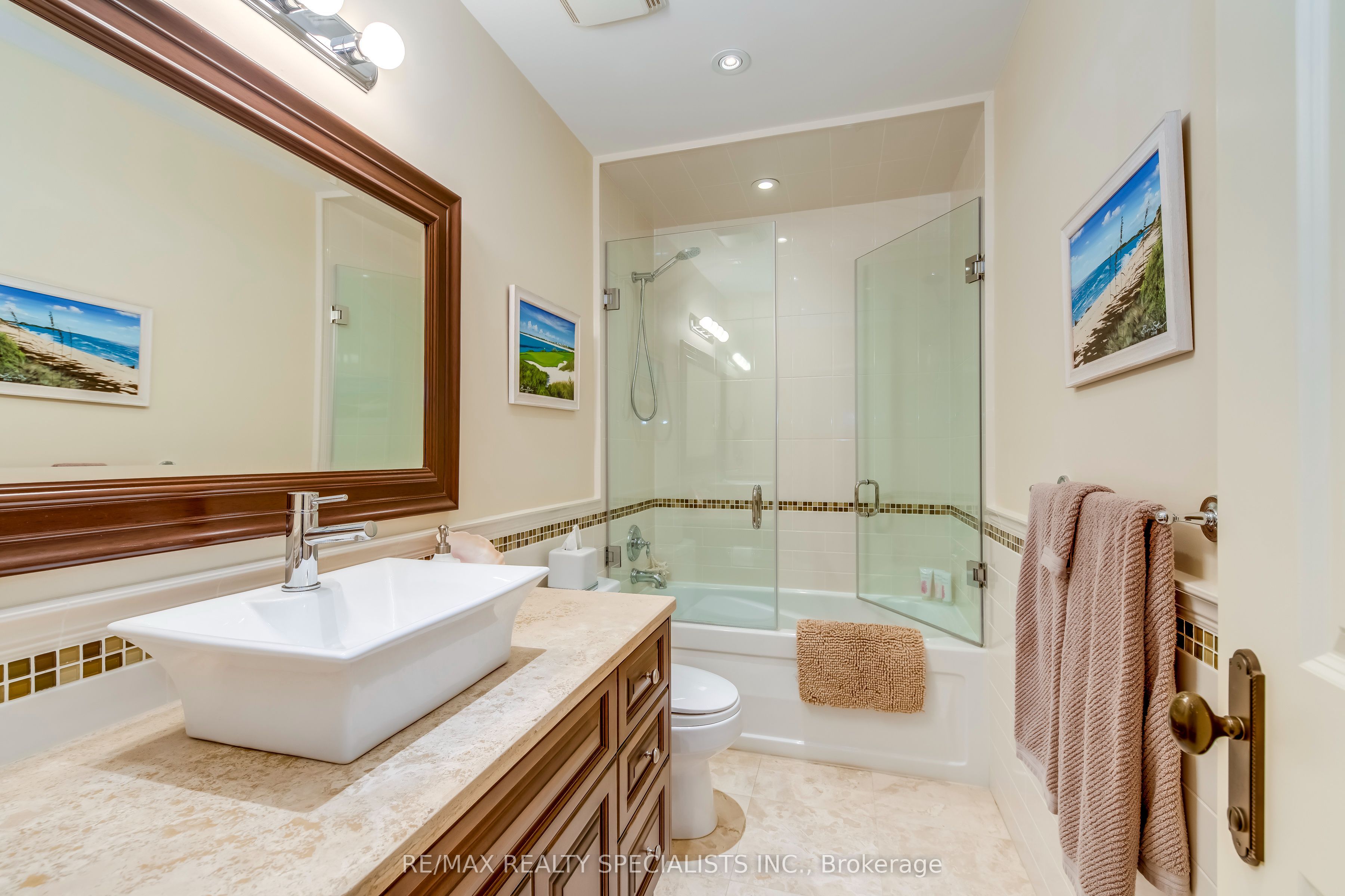 1199 Whiteoaks Avenue Property Photo 28