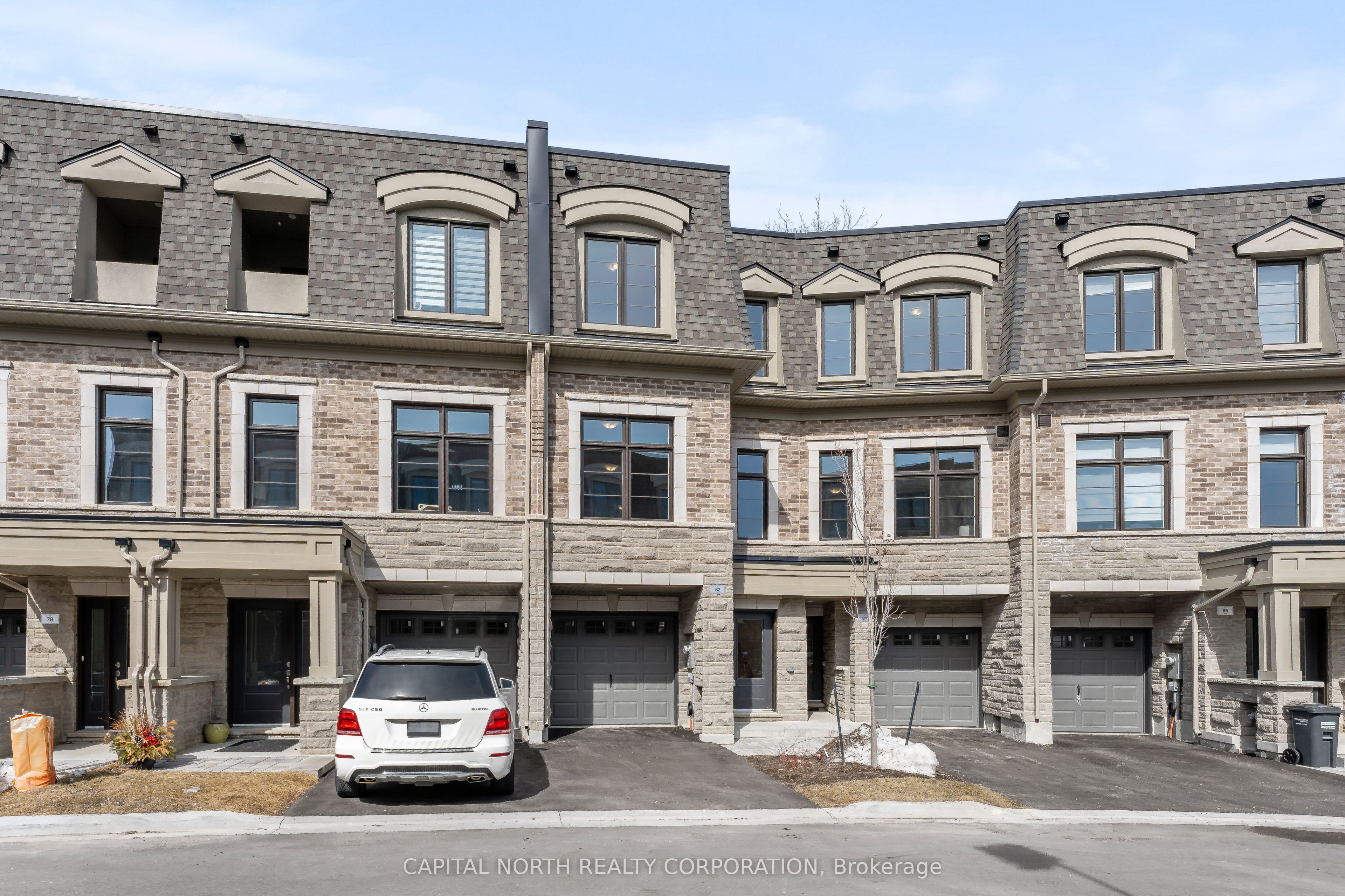 82 Salina Street Property Photo 1