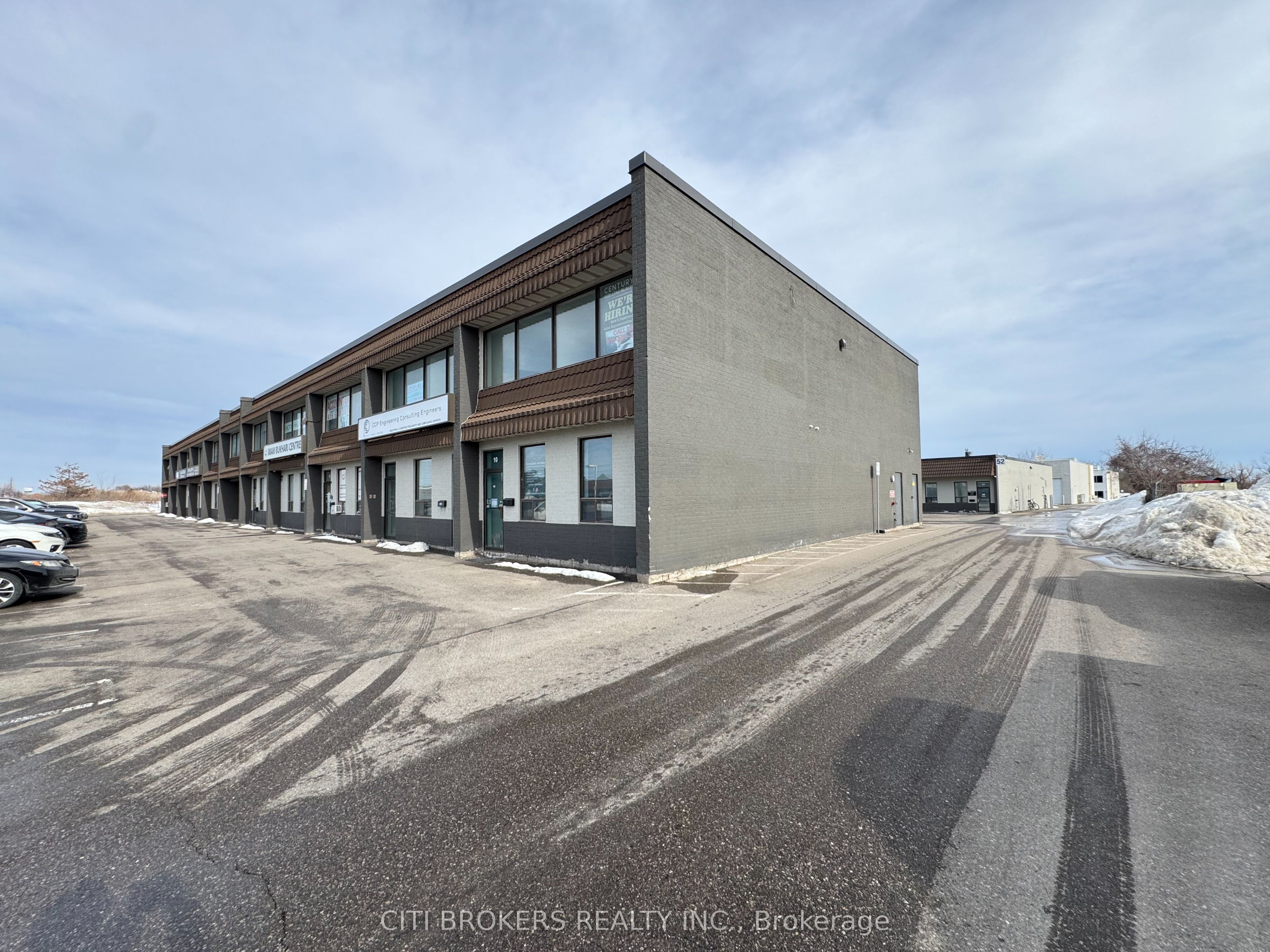 50 Steeles Ave Property Photo 18