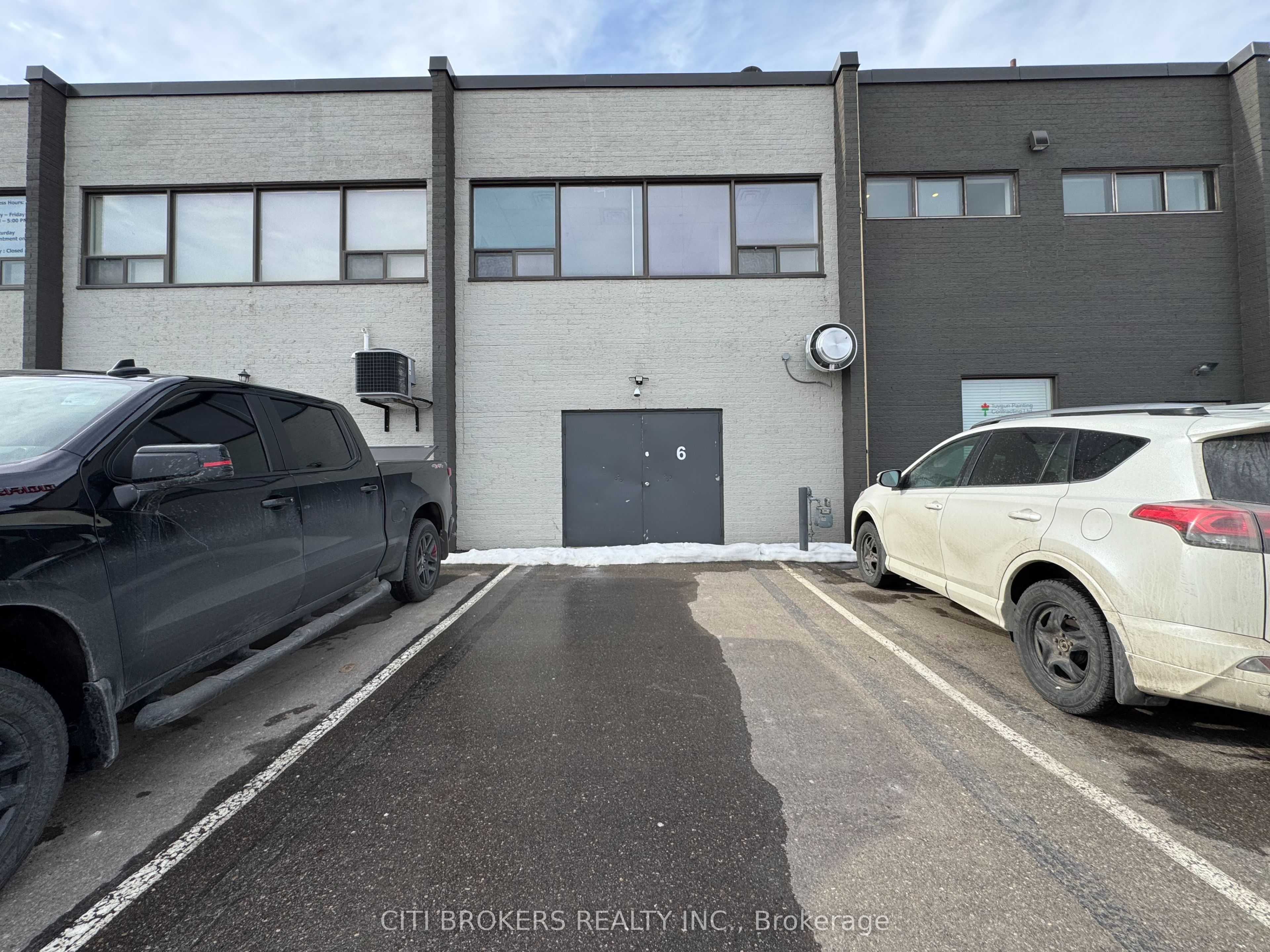 50 Steeles Ave Property Photo 22