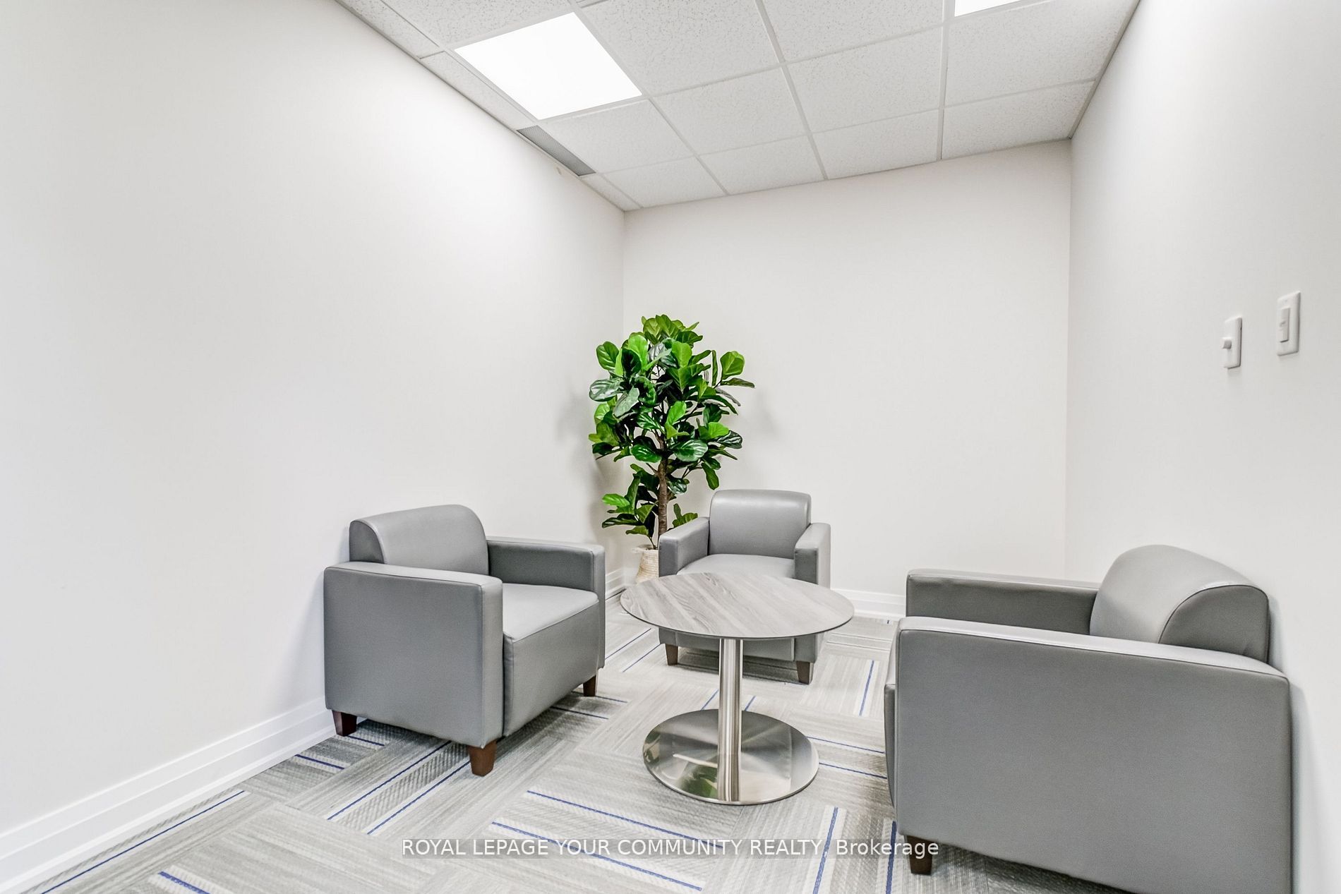 #6 & 7 - 1185 Queensway Property Photo 23