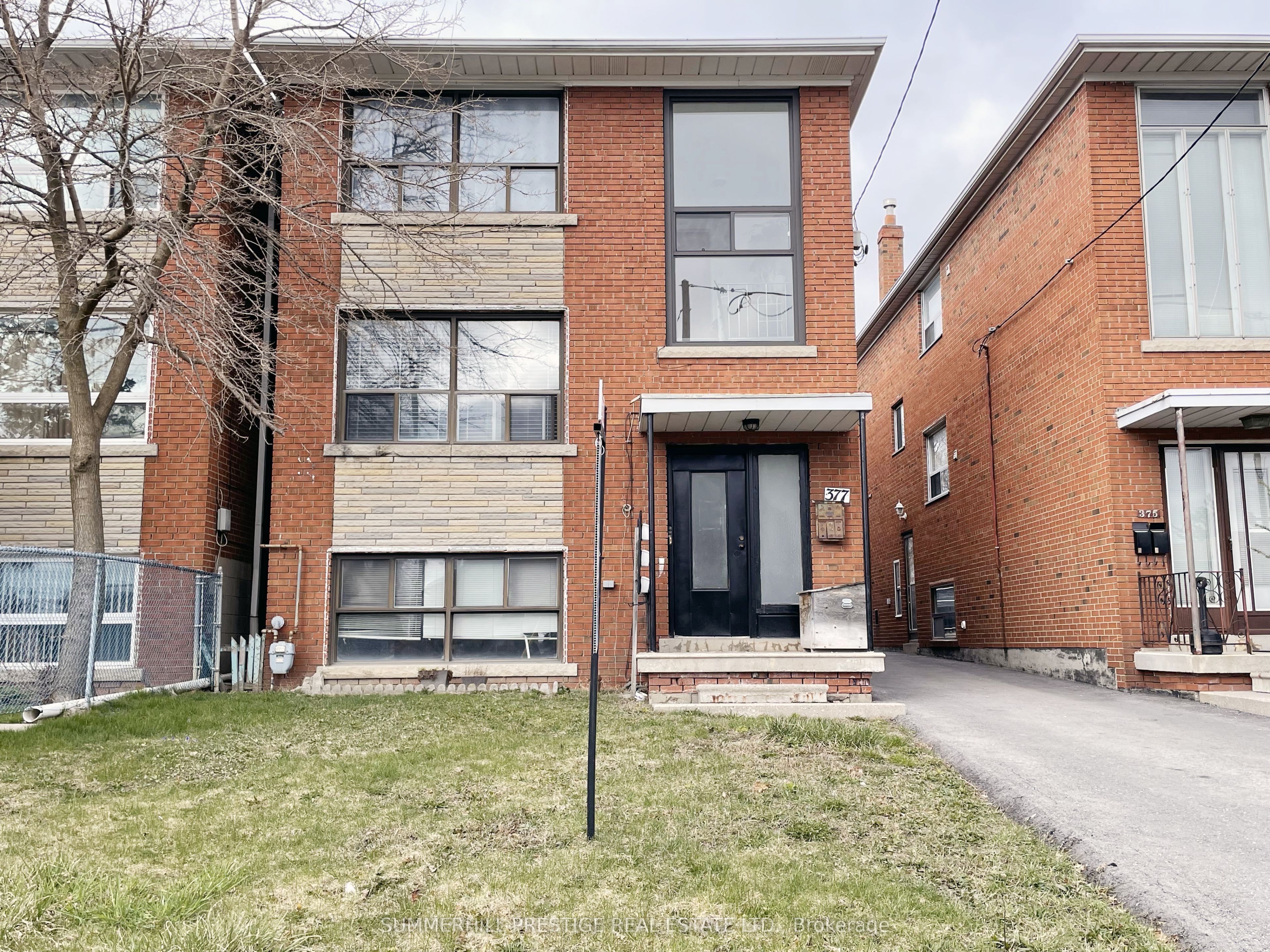 377 Caledonia Road Property Photo 2