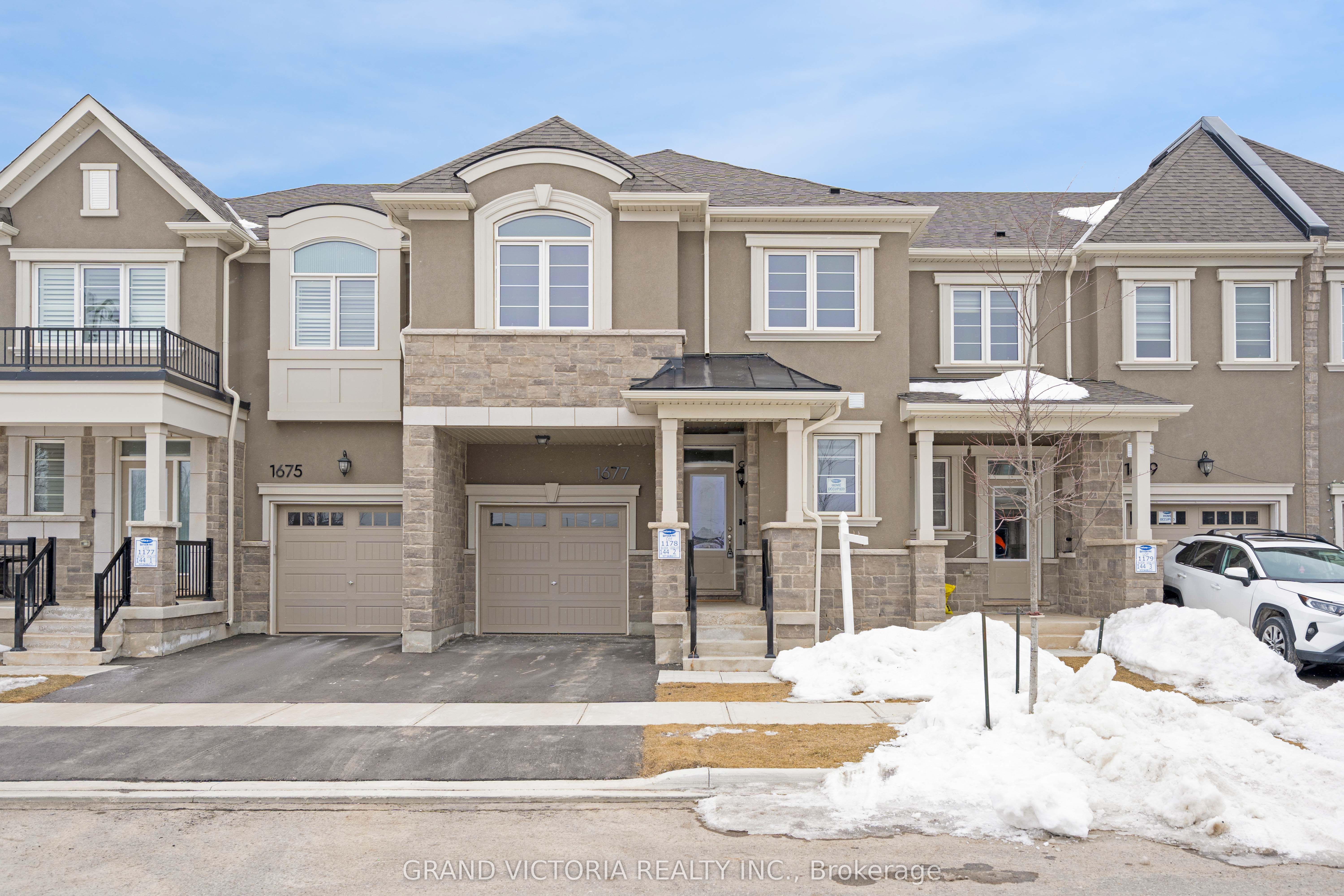 1677 Sauble Court Property Photo