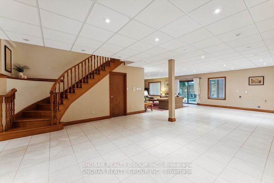 5 Weston Wood Road Property Photo 28