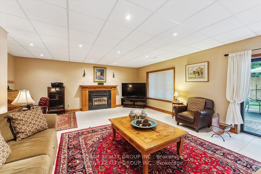 5 Weston Wood Road Property Photo 29