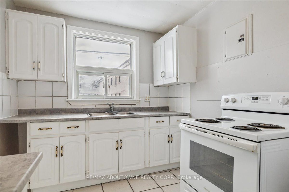 1023 Churchill Avenue 1 Property Photo 16