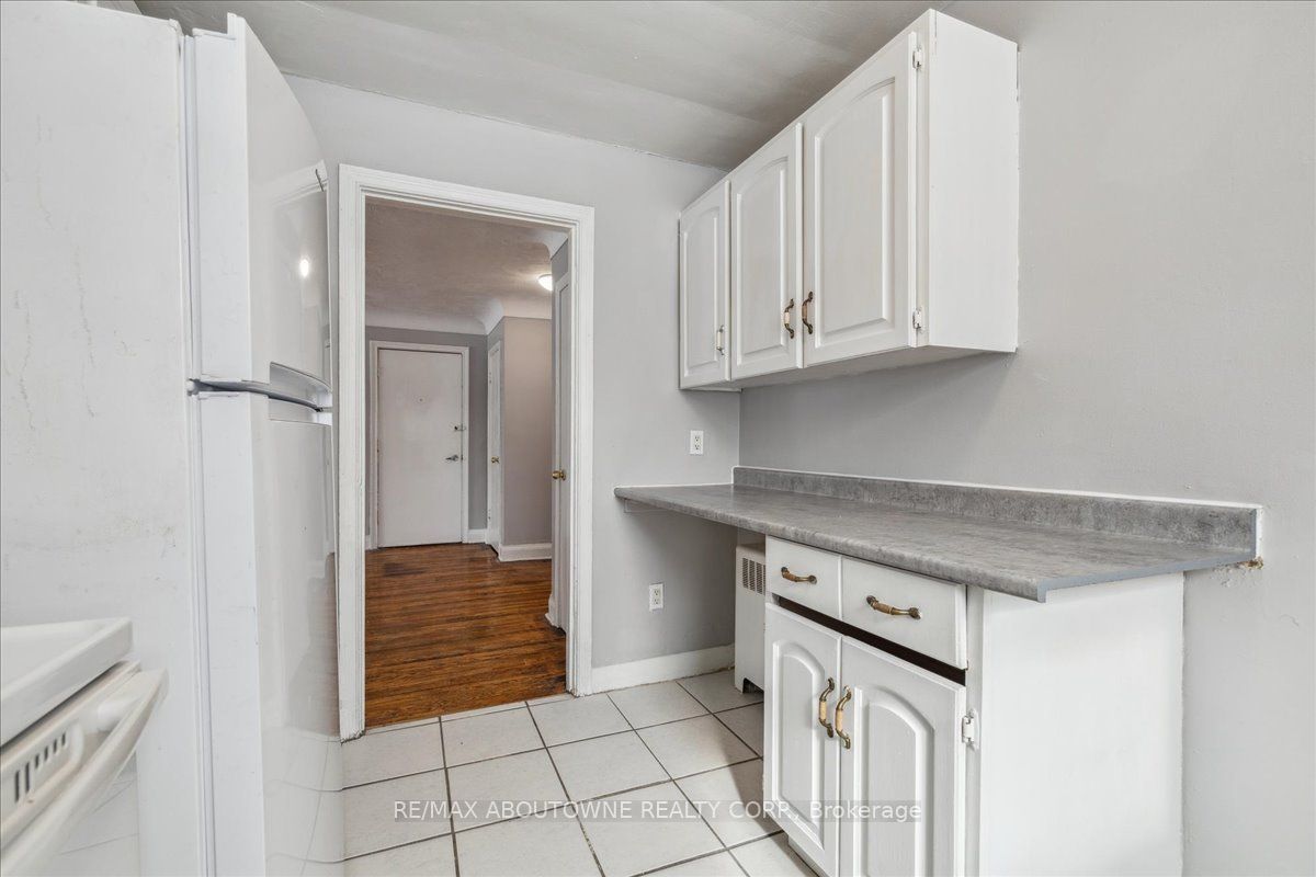 1023 Churchill Avenue 1 Property Photo 19