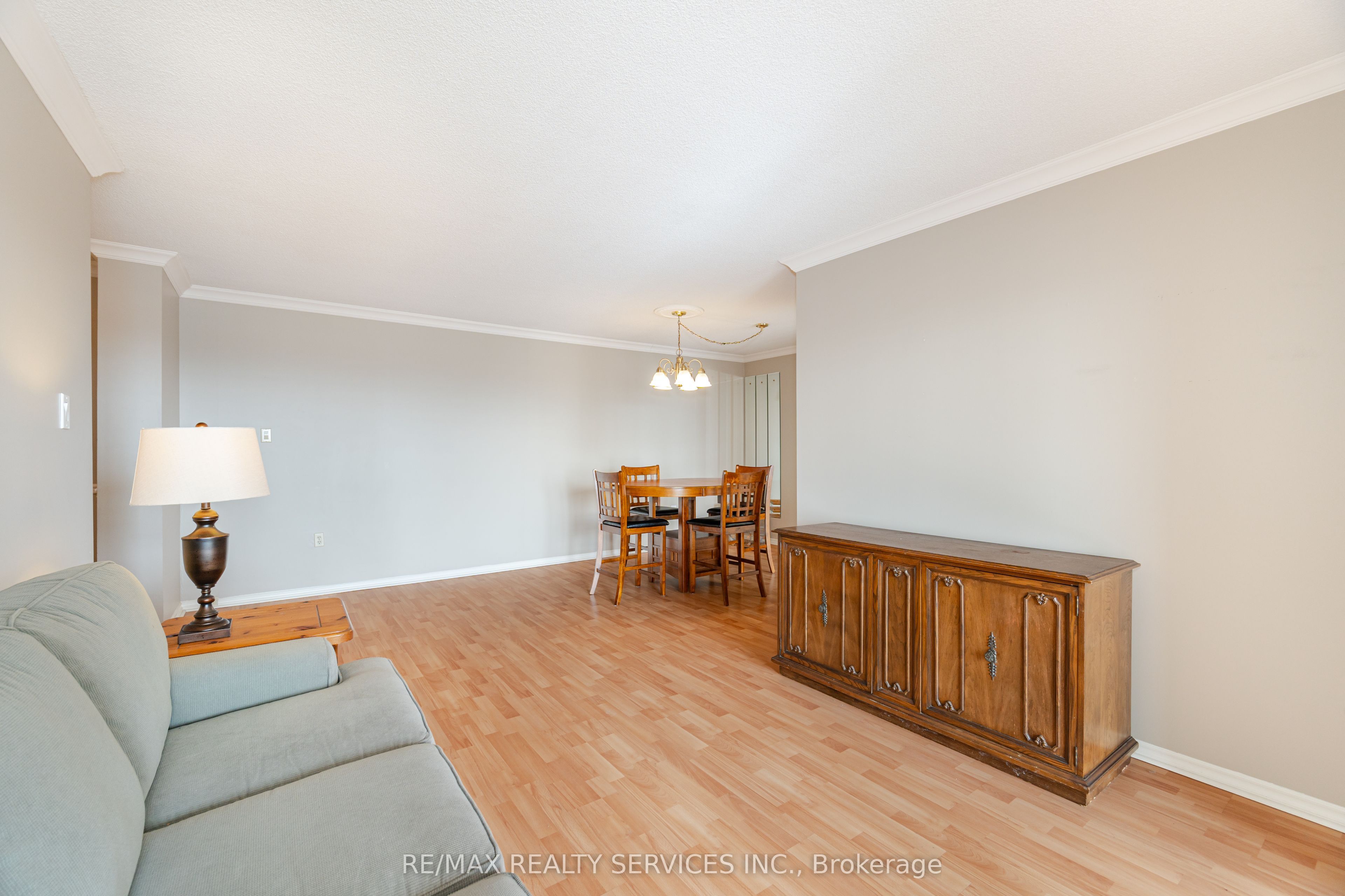 20 Cherrytree Drive 411 Property Photo 11