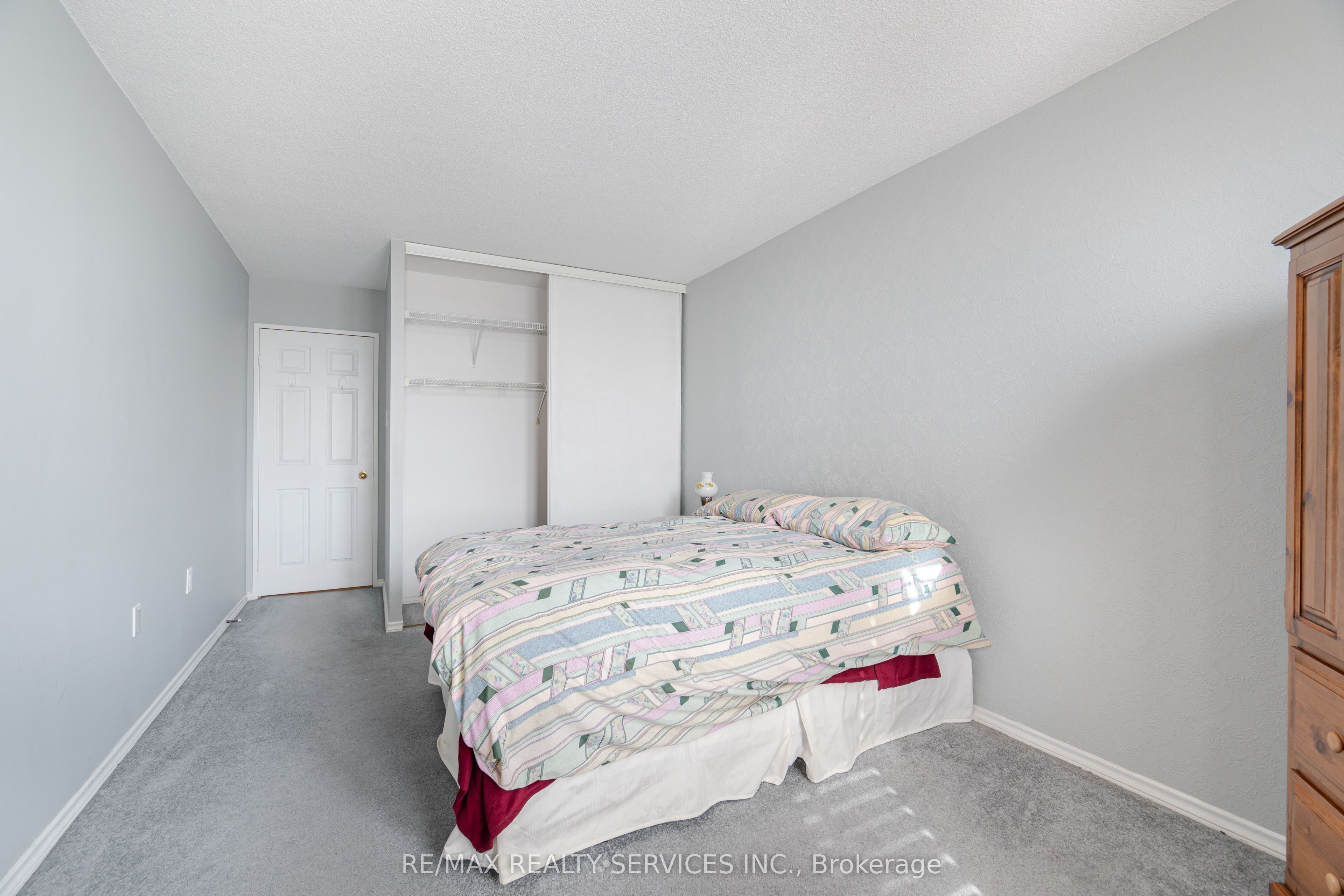 20 Cherrytree Drive 411 Property Photo 28