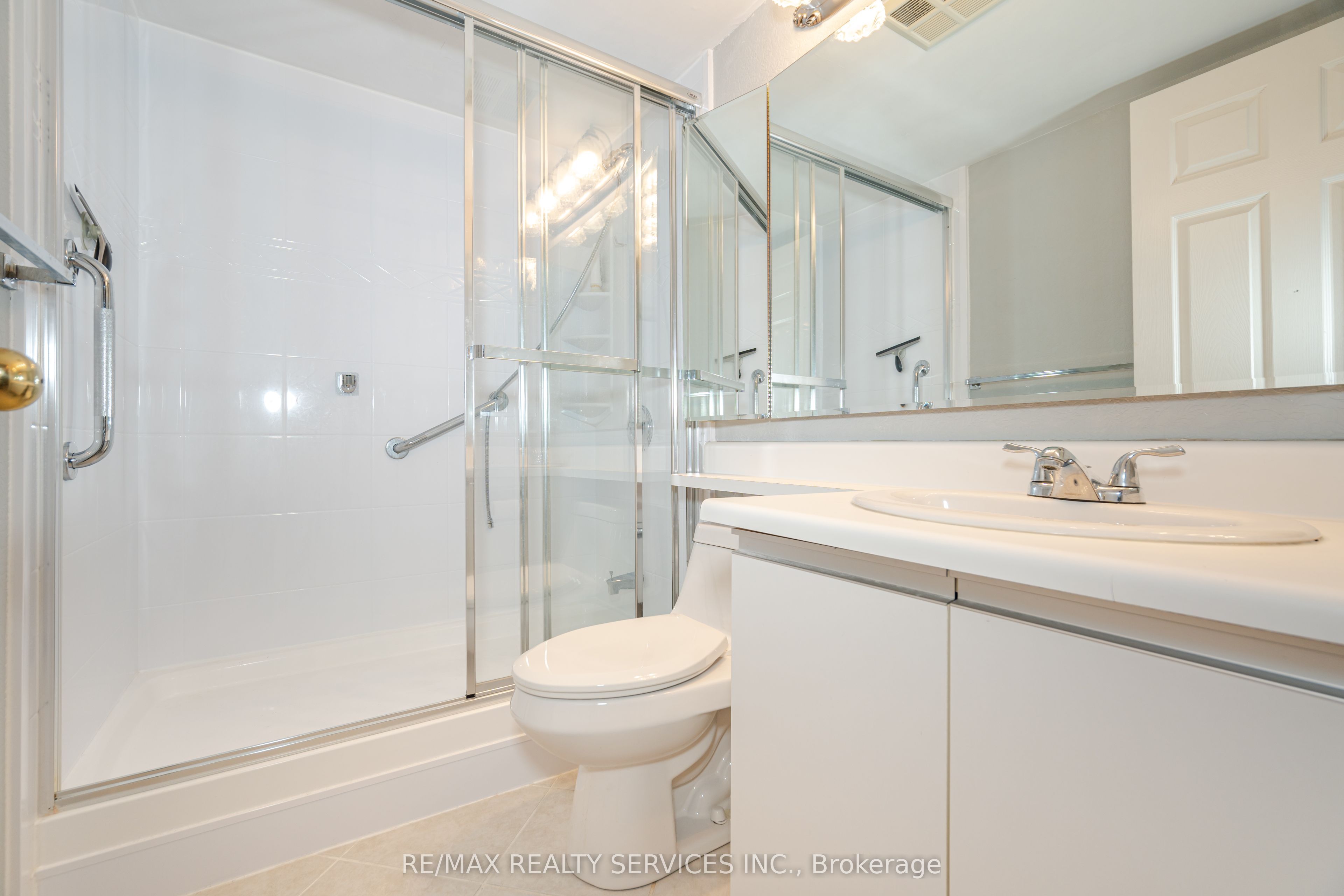 20 Cherrytree Drive 411 Property Photo 29