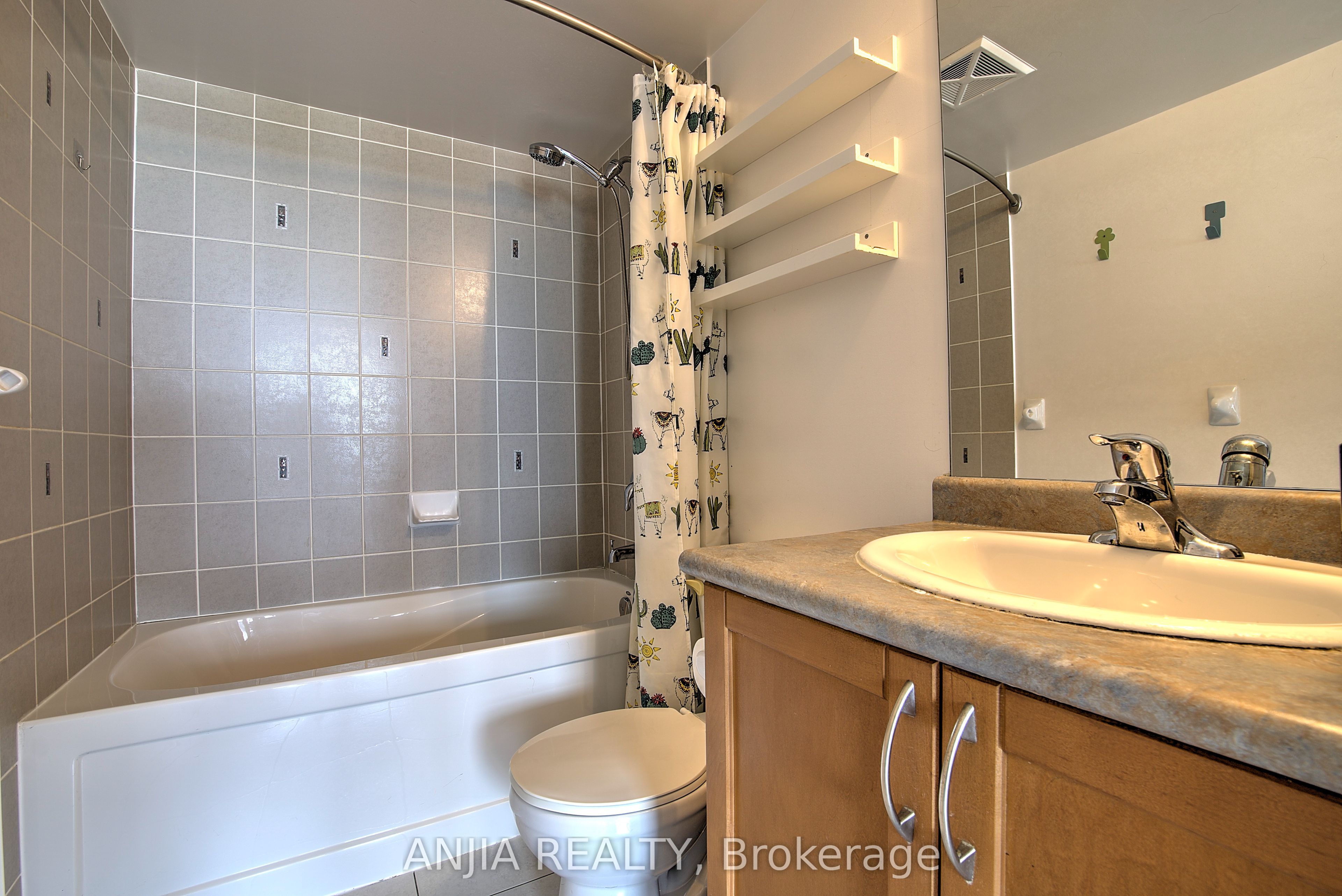 #2210 - 208 Enfield Place Property Photo 10