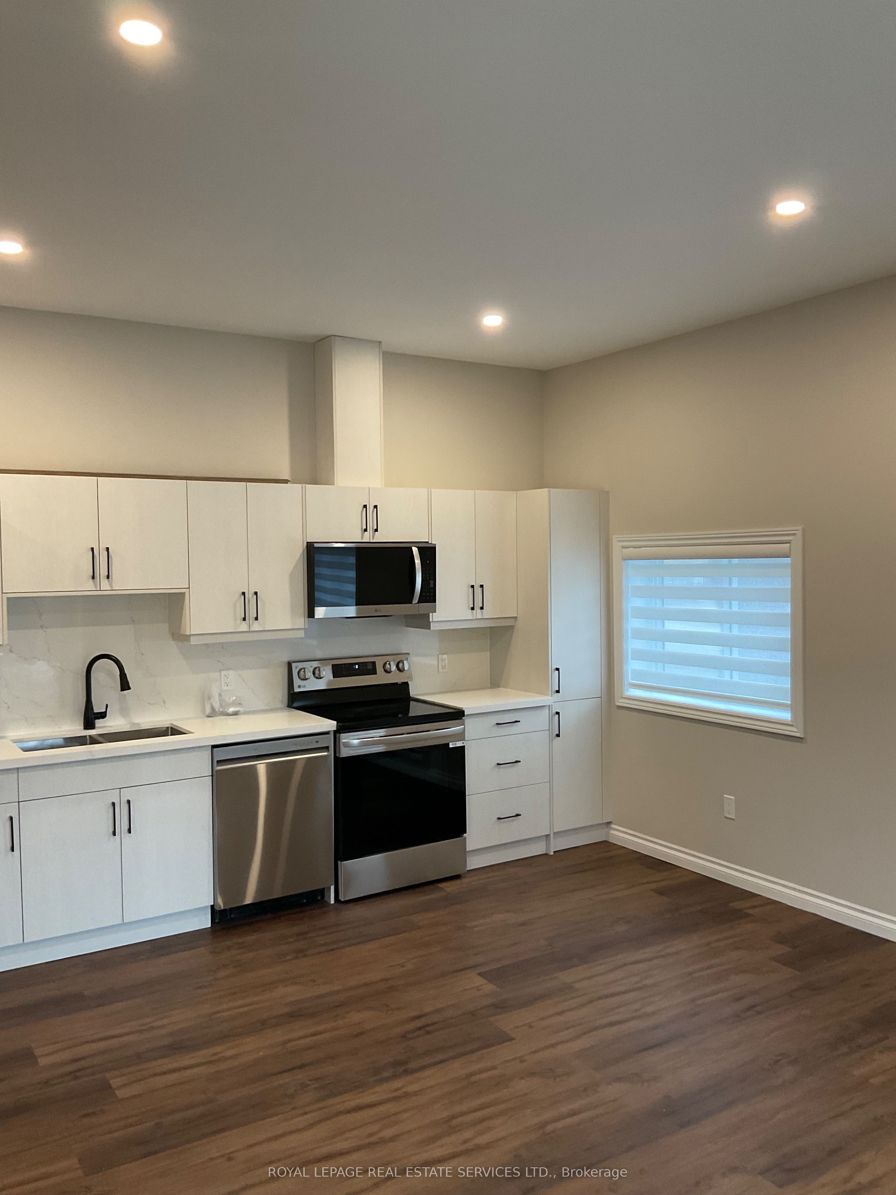 936 Hazel Street Property Photo 4