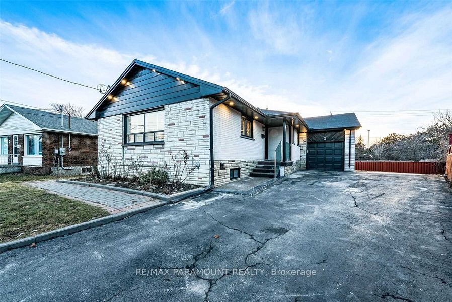 6 Arkley Crescent Property Photo 1
