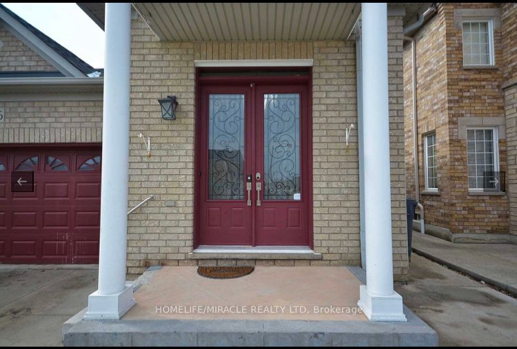 126 Edenbrook Hill Drive Property Photo 3
