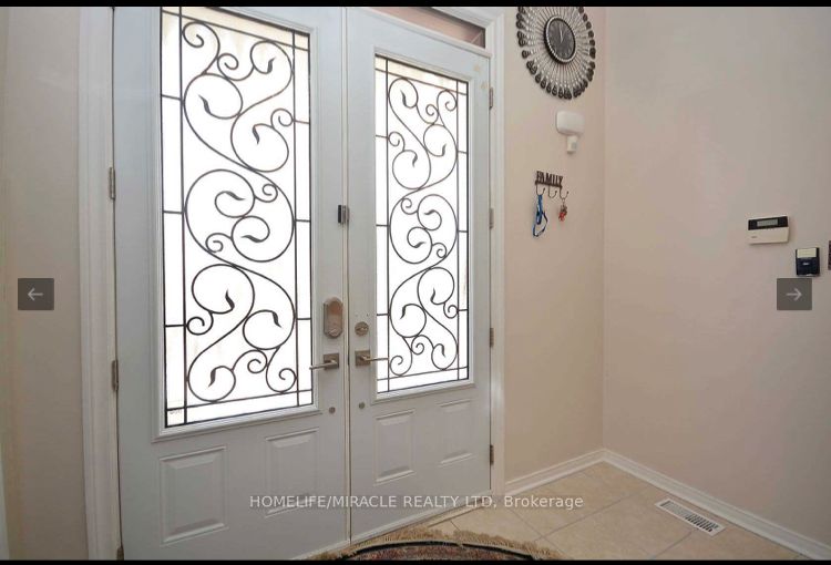 126 Edenbrook Hill Drive Property Photo 4