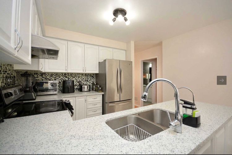126 Edenbrook Hill Drive Property Photo 12