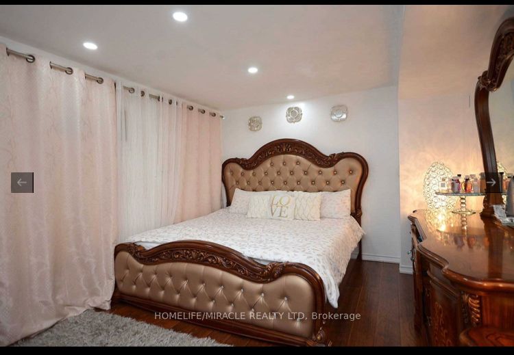126 Edenbrook Hill Drive Property Photo 23