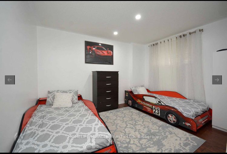 126 Edenbrook Hill Drive Property Photo 26