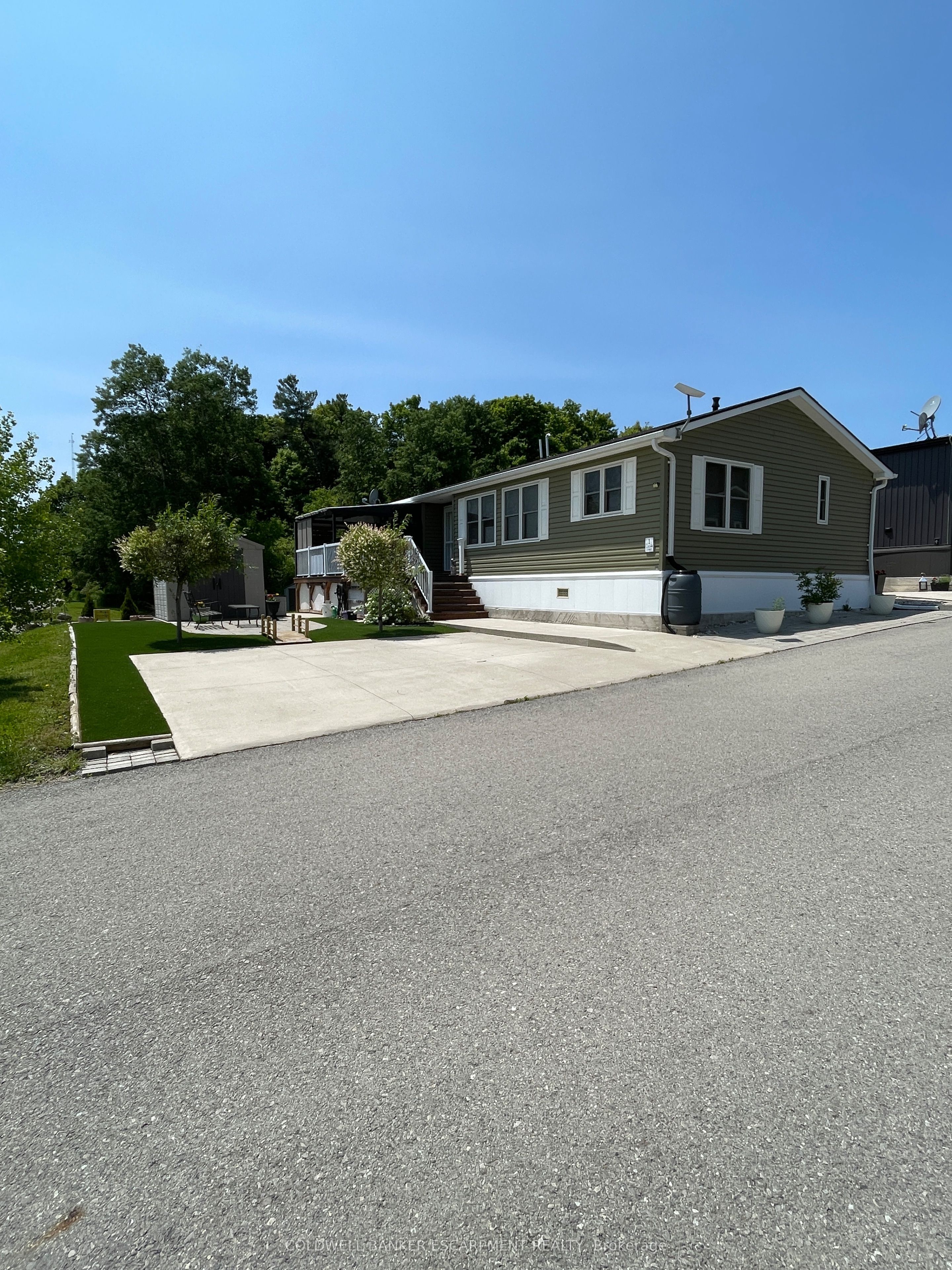 4449 Milburough Line 1 Cedar Property Photo 1