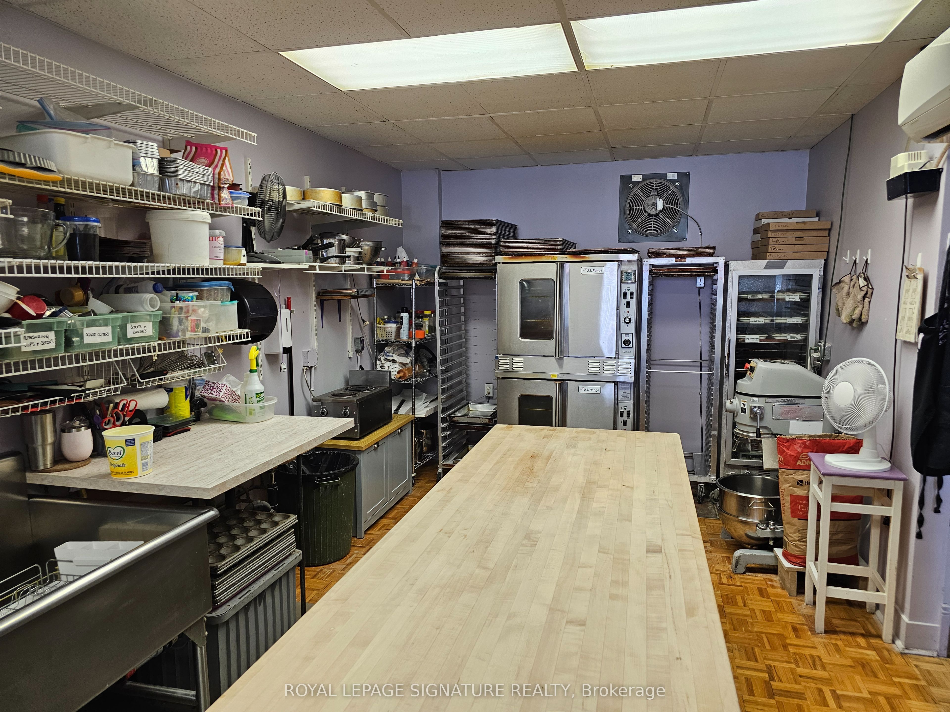 206c Queen Street Property Photo 9