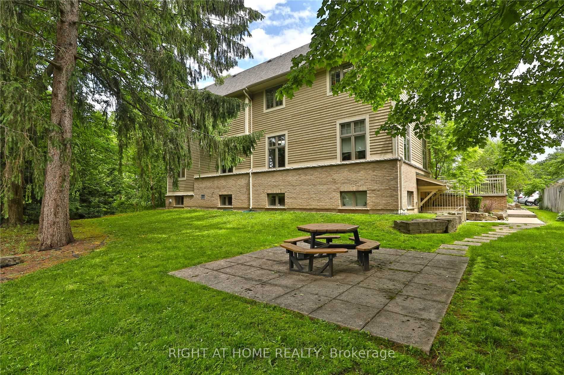 #main Floor 100 - 1440 Hurontario Street Property Photo 10