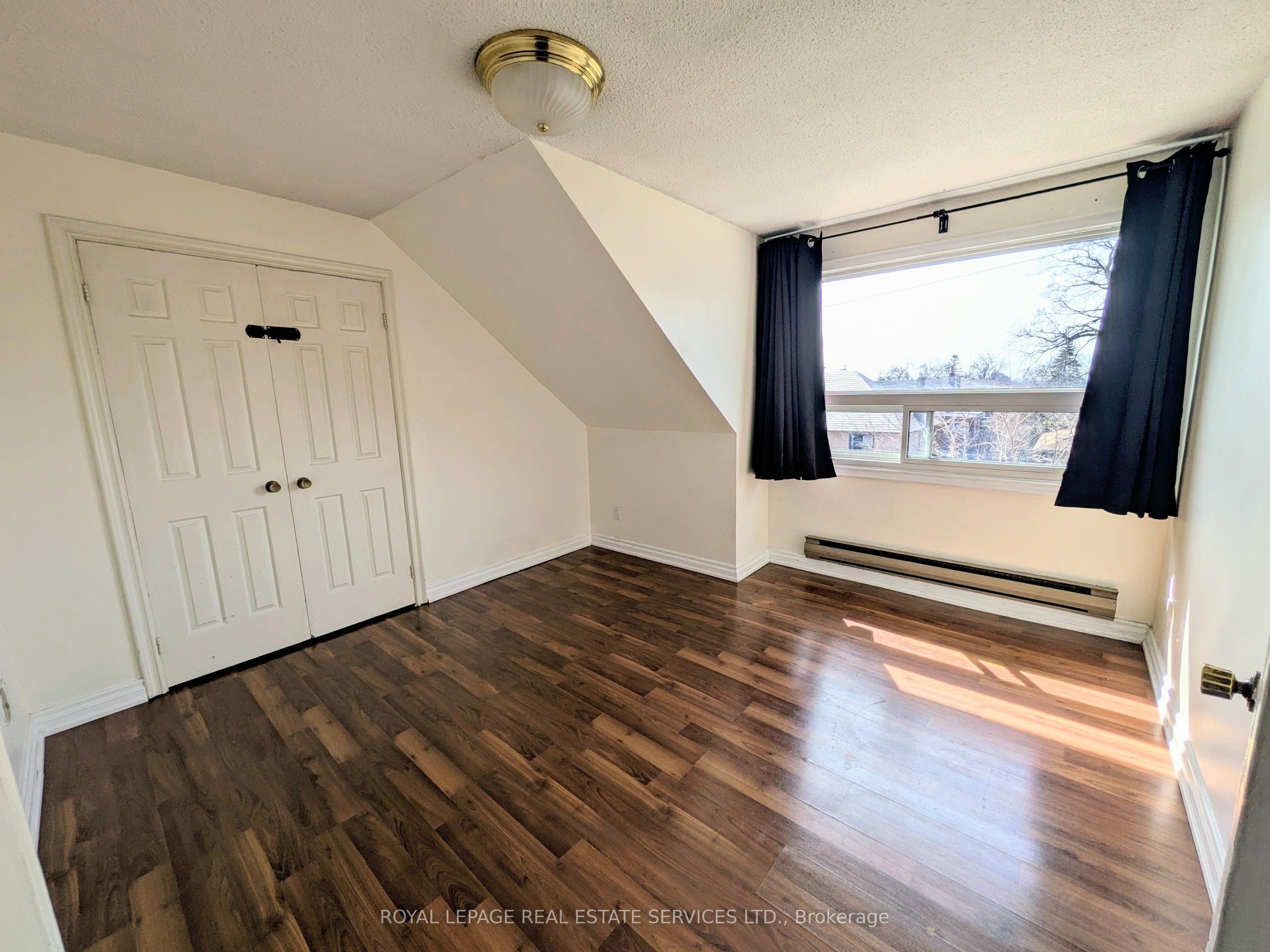 5 Northcliffe Boulevard Property Photo 11