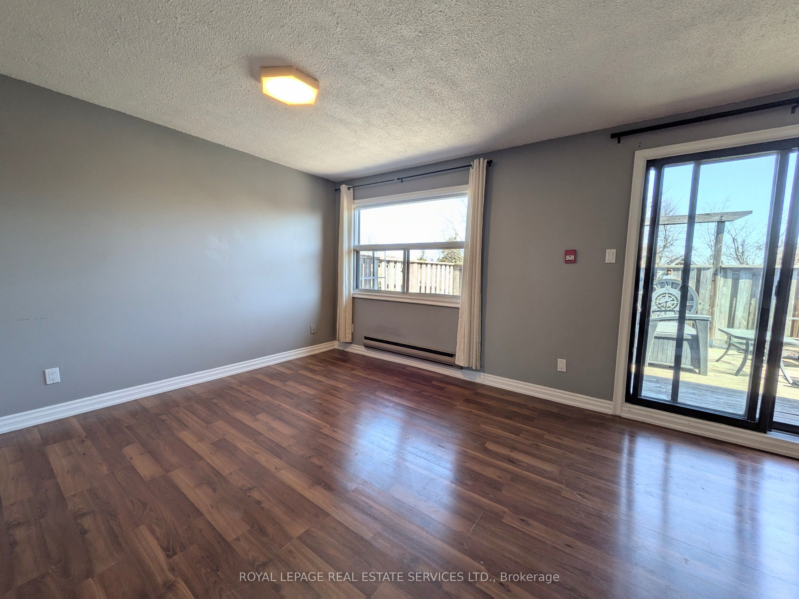 5 Northcliffe Boulevard Property Photo 12