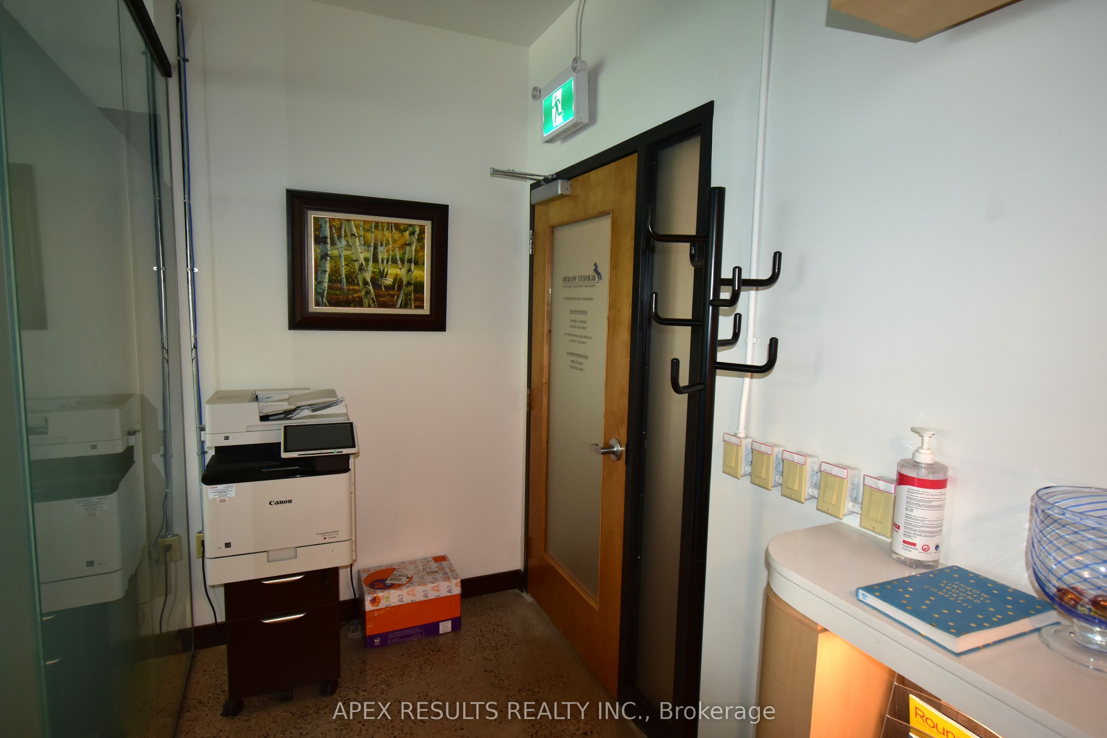 3465 Rebecca St Property Photo 9