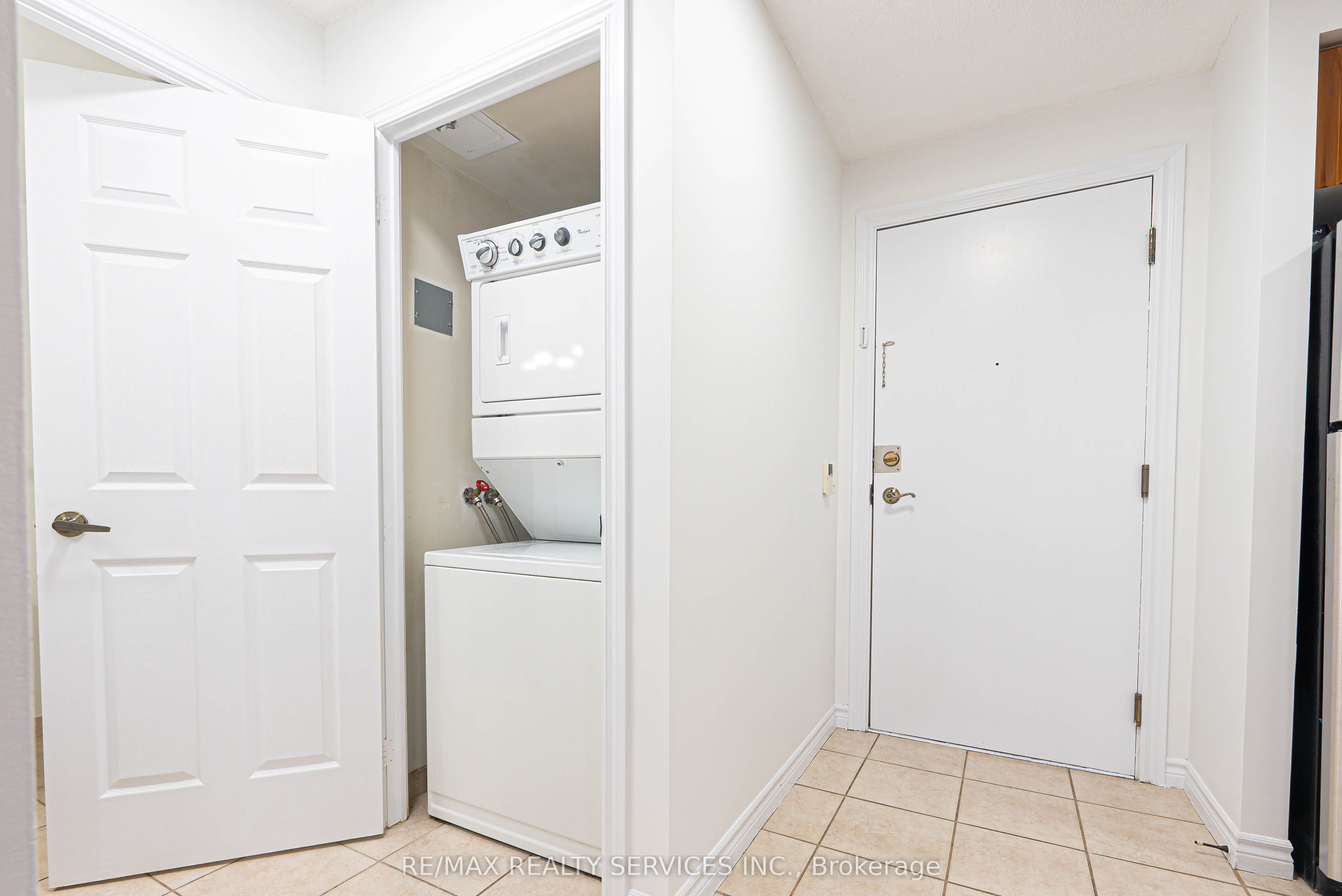 #1620 - 700 Humberwood Boulevard Property Photo 29