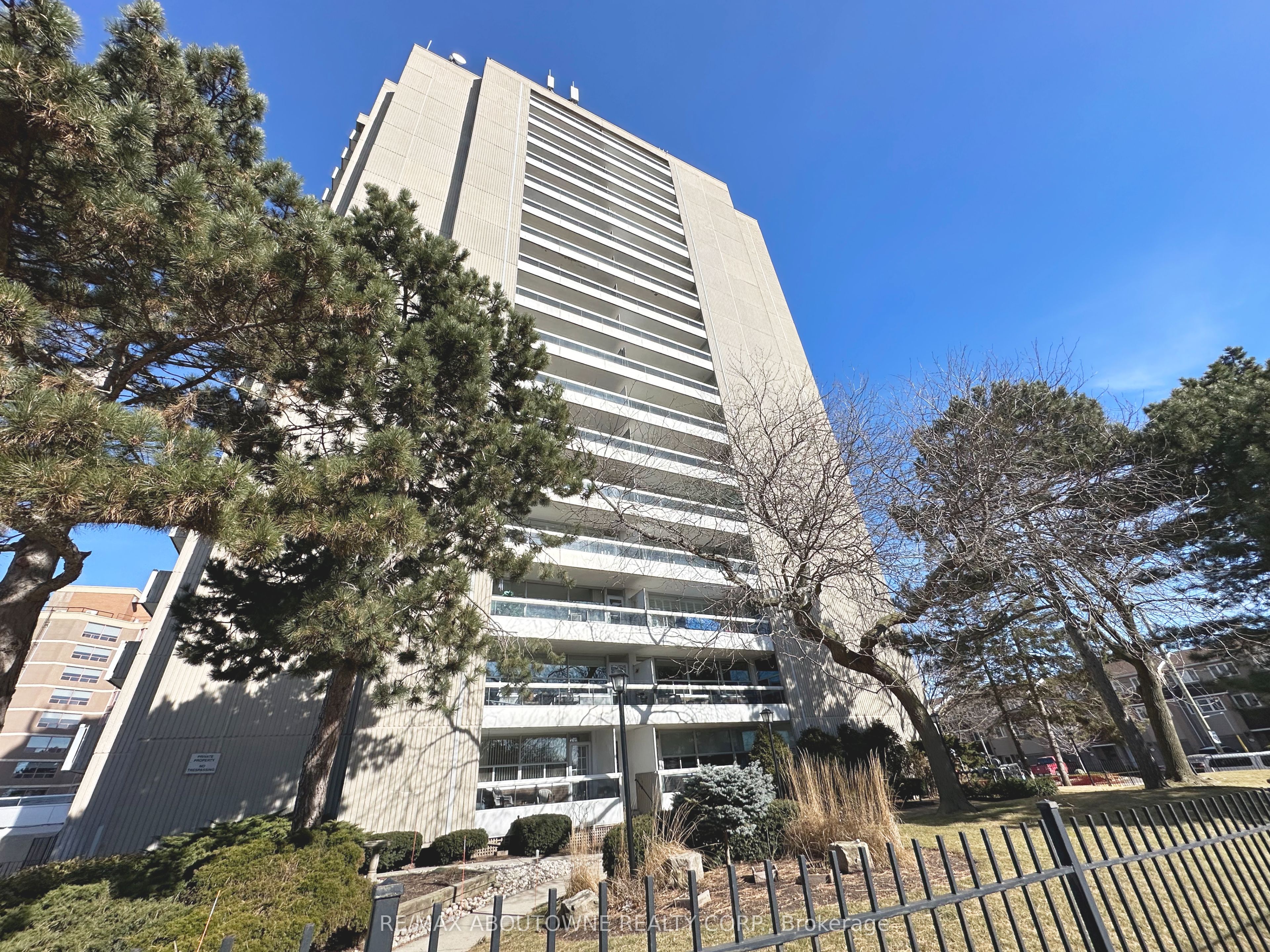 #408 - 2263 Marine Drive Property Photo 1