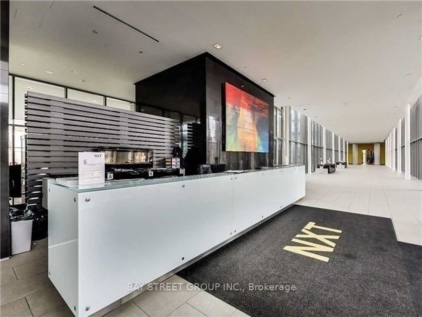 #1707 - 103 The Queens Way Property Photo 4