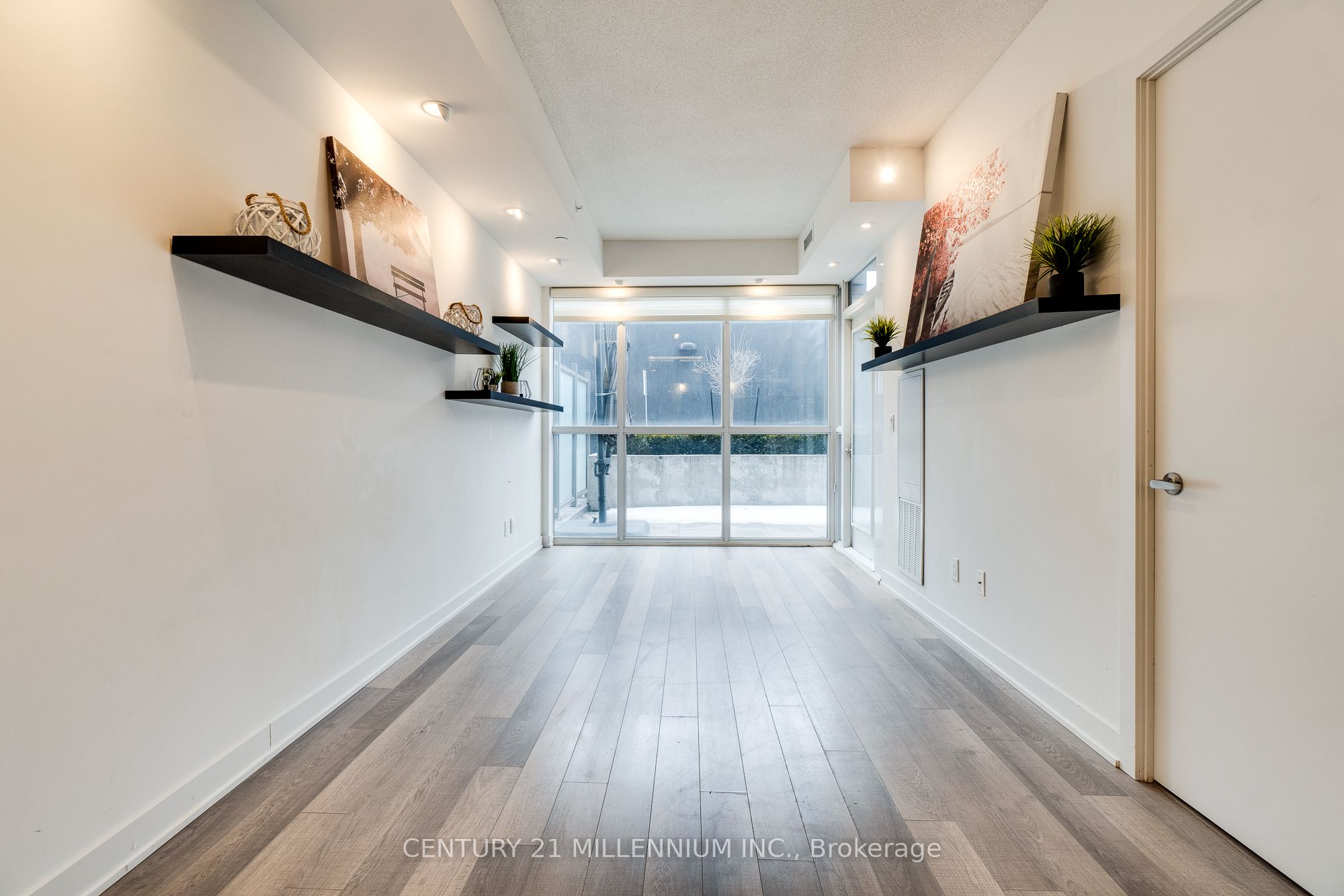 #b215 - 5240 Dundas Street Property Photo 11