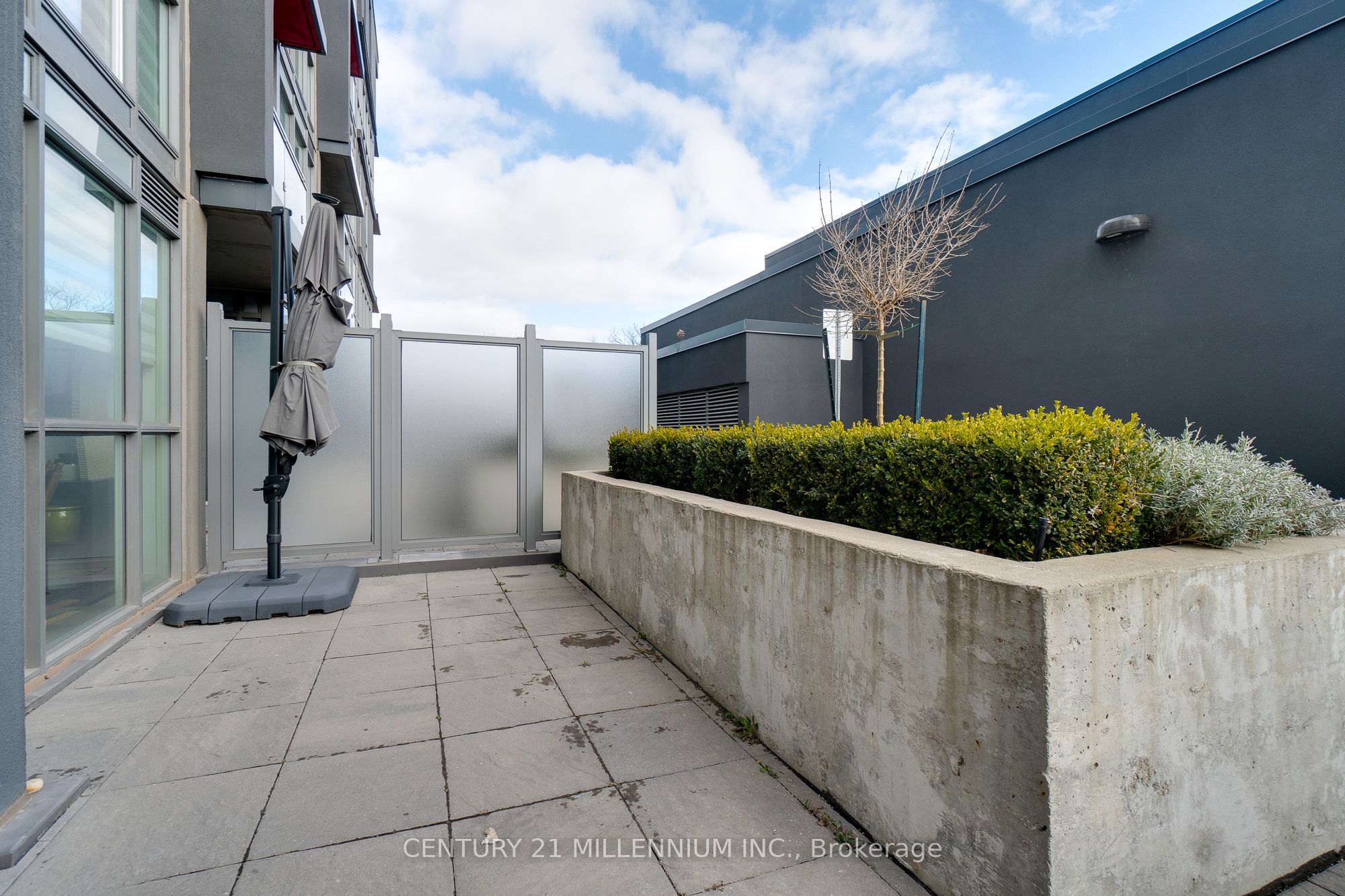 #b215 - 5240 Dundas Street Property Photo 24