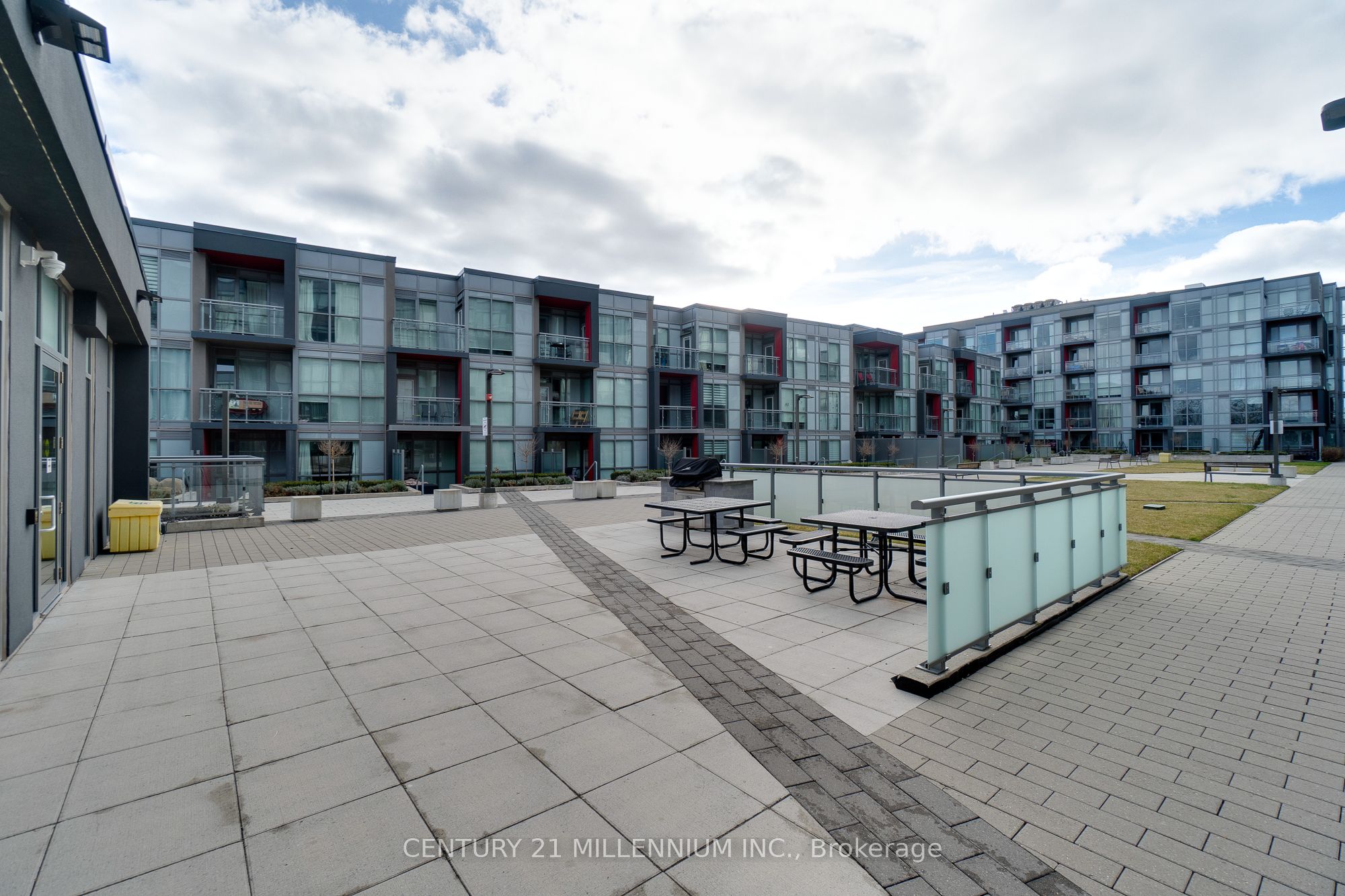 #b215 - 5240 Dundas Street Property Photo 27