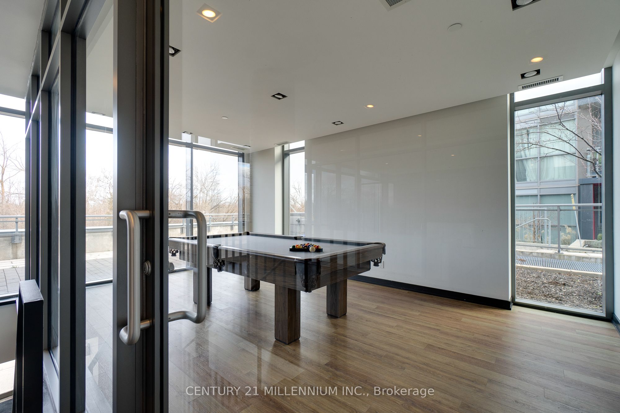 #b215 - 5240 Dundas Street Property Photo 28