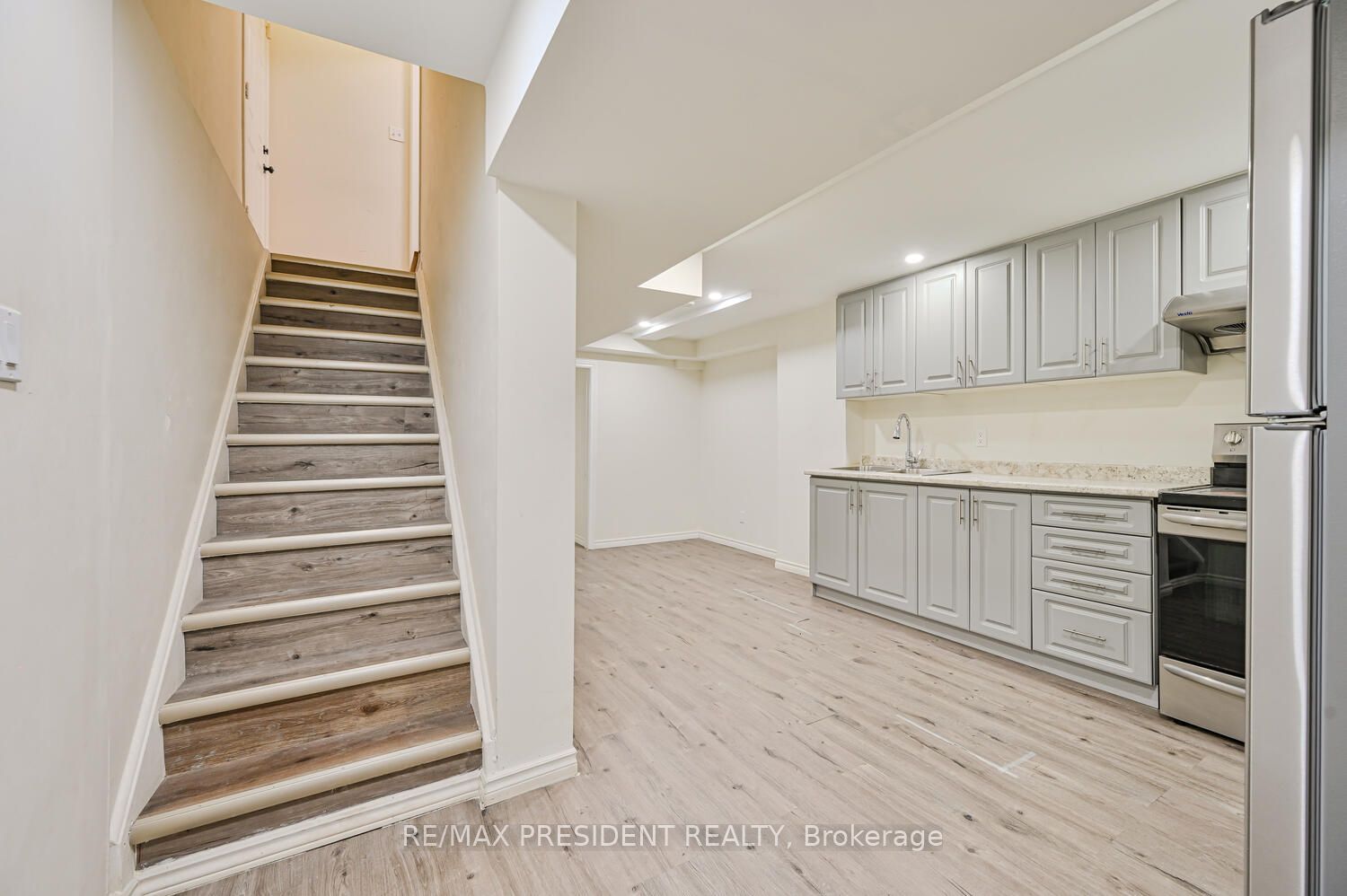 113 Tianalee Crescent Property Photo 33