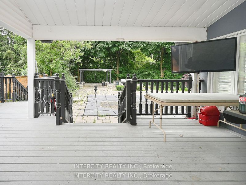 55 Ridgehill Drive Property Photo 6