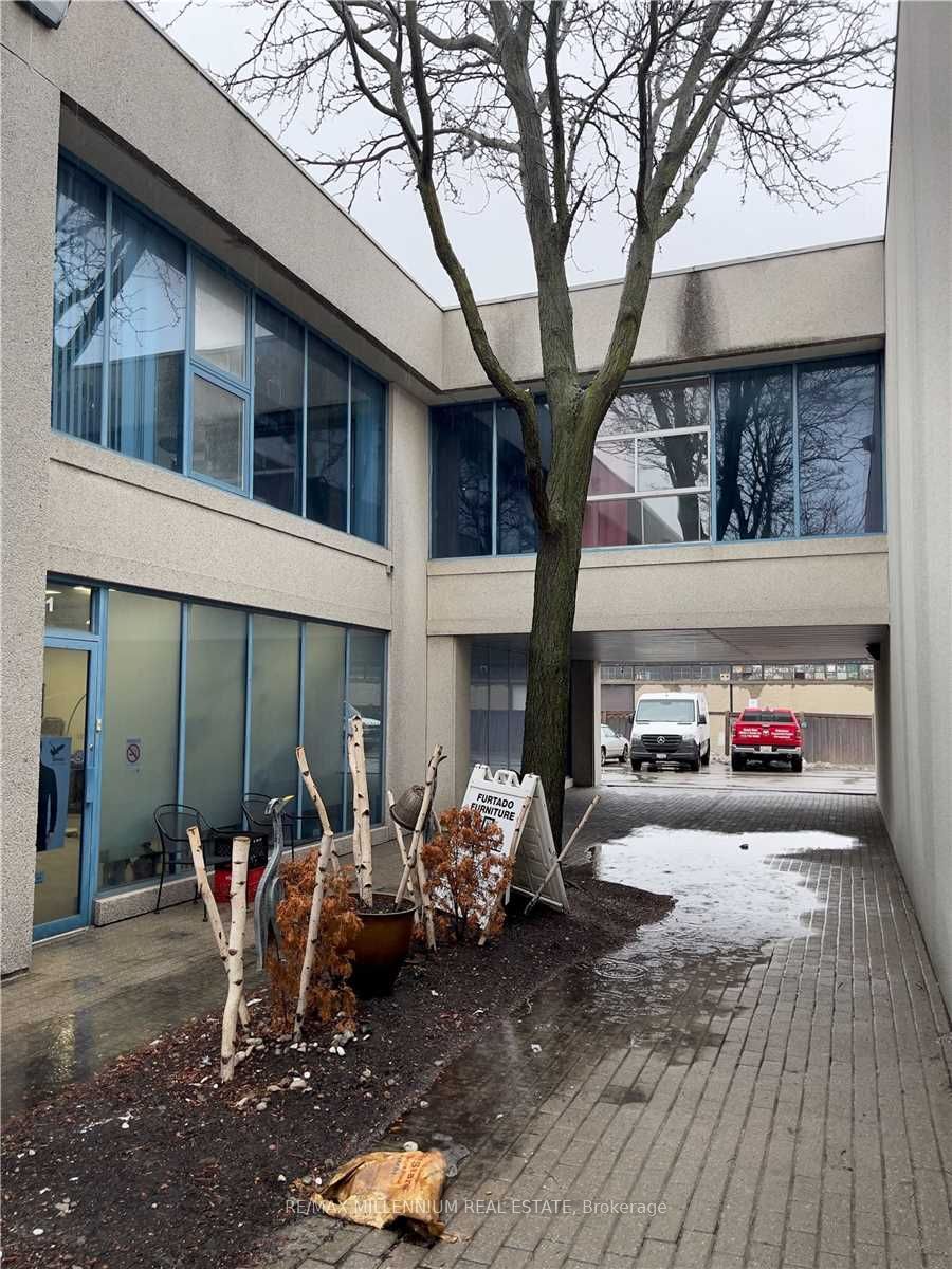 130 Industry Street 22 Property Photo 1
