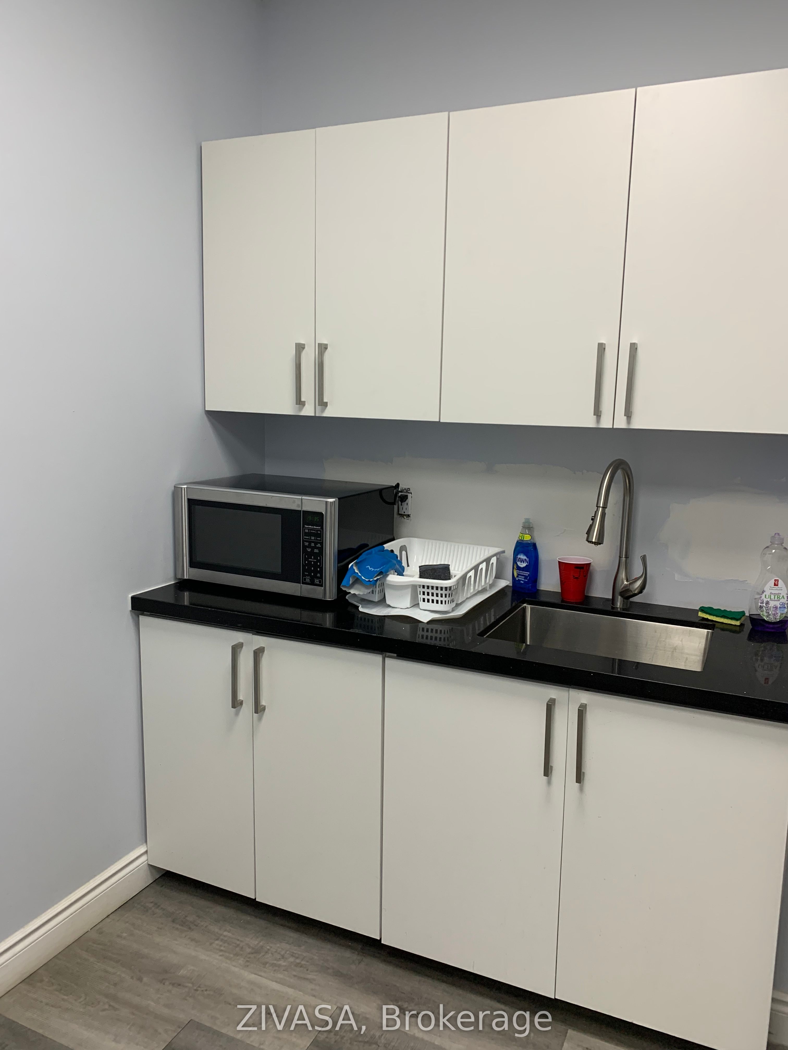 #208 - 211 Watline Avenue Property Photo 12