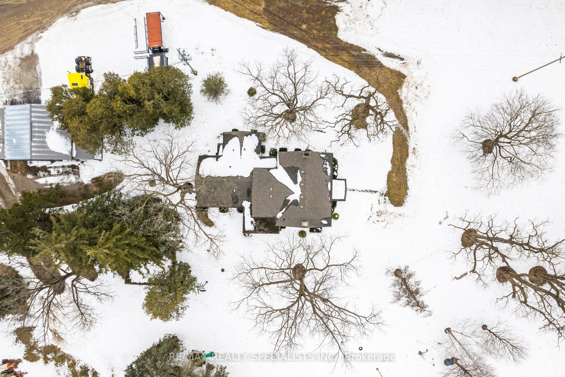 7388 Guelph Line Property Photo 3