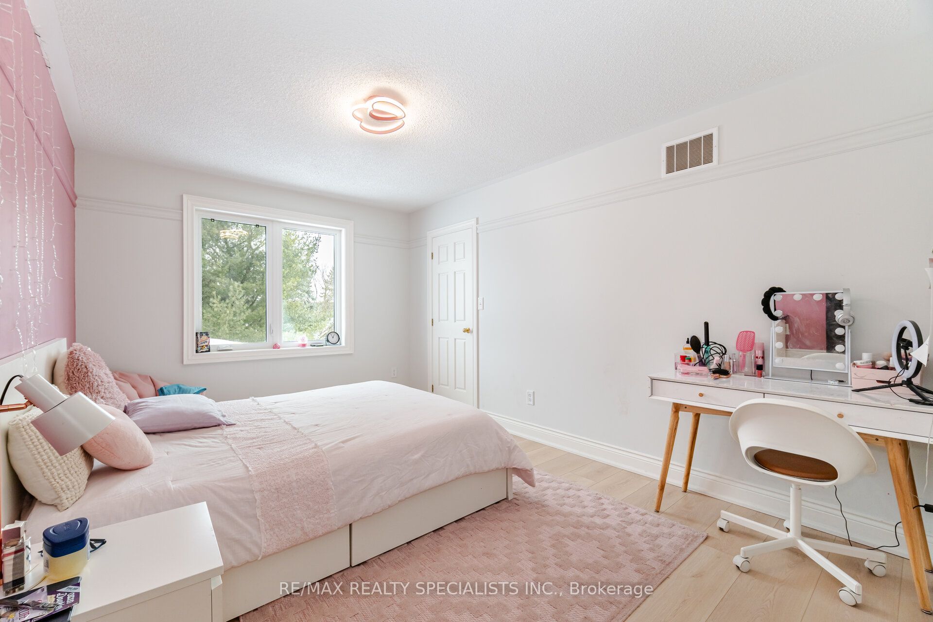 7388 Guelph Line Property Photo 16
