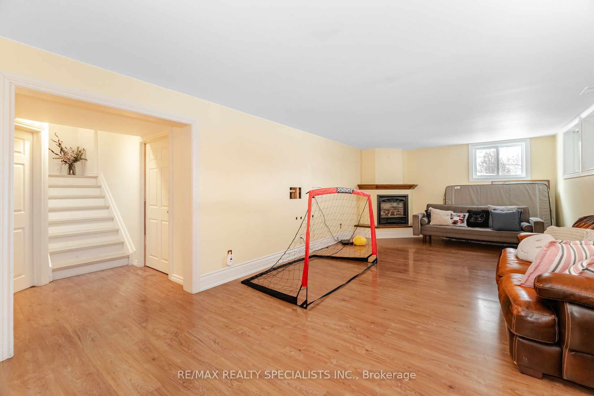7388 Guelph Line Property Photo 17