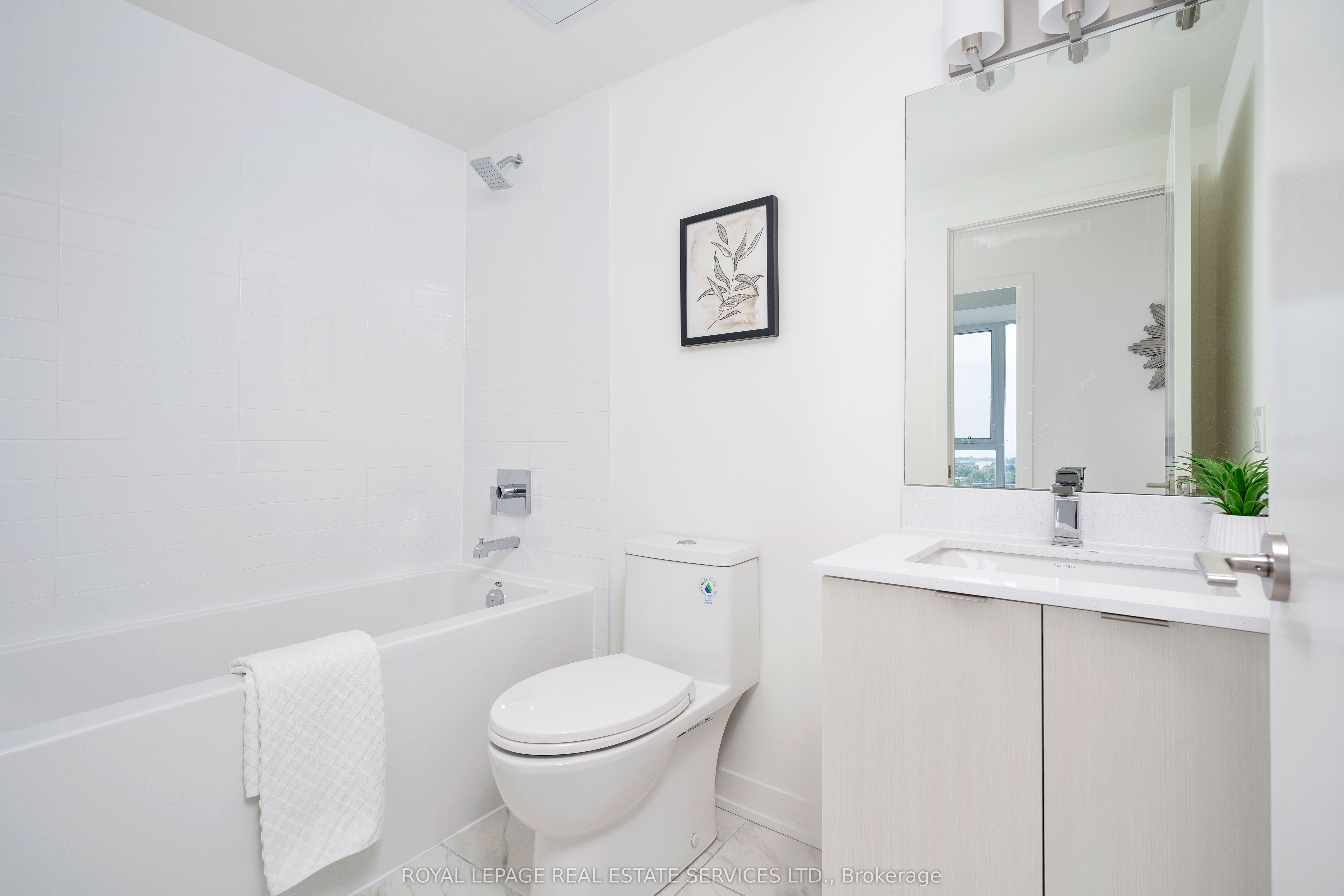 #603 - 859 The Queensway Property Photo 26