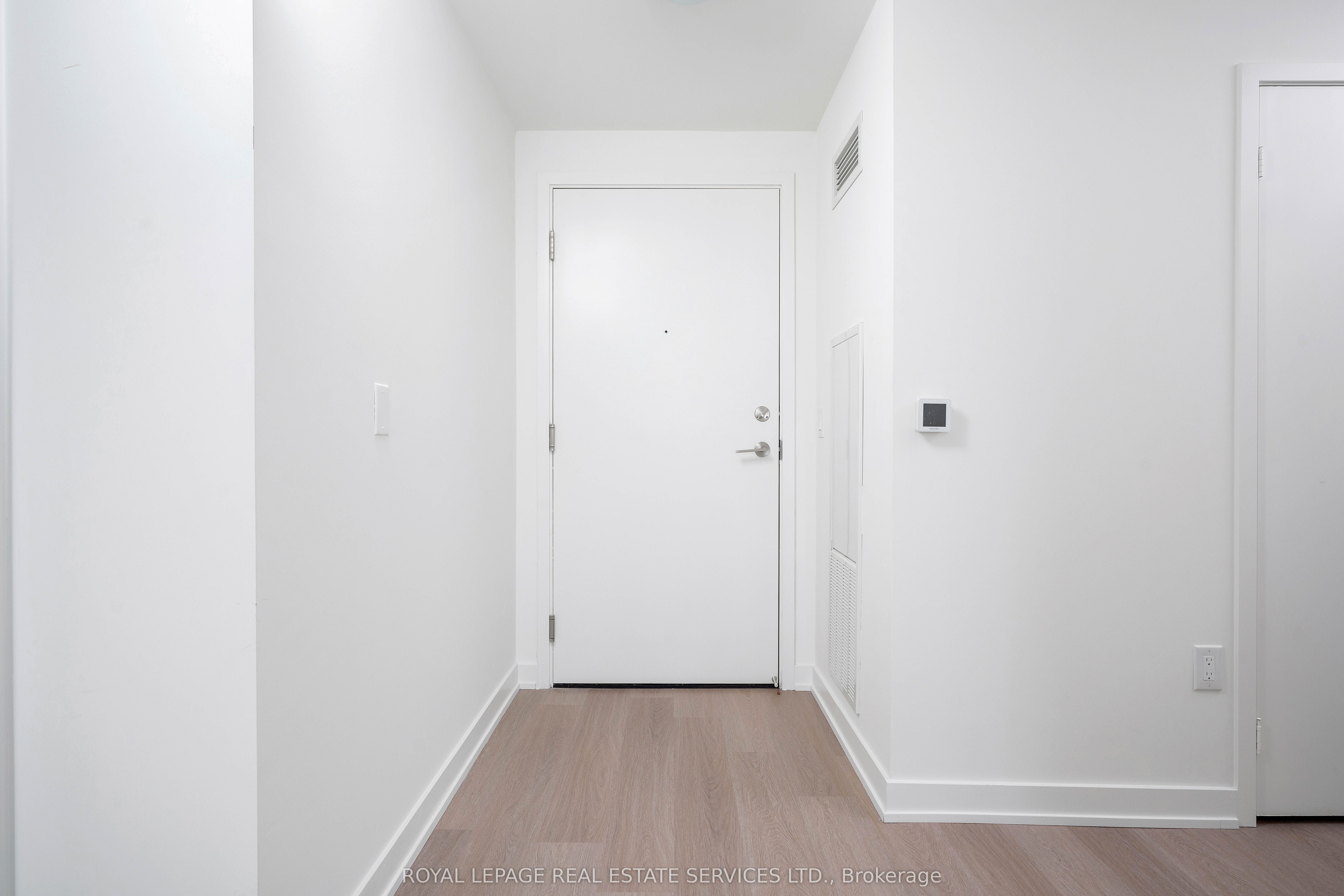 #603 - 859 The Queensway Property Photo 28