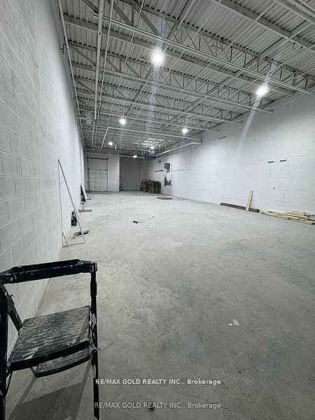 #11 - 2074 Steeles Avenue Property Photo 14