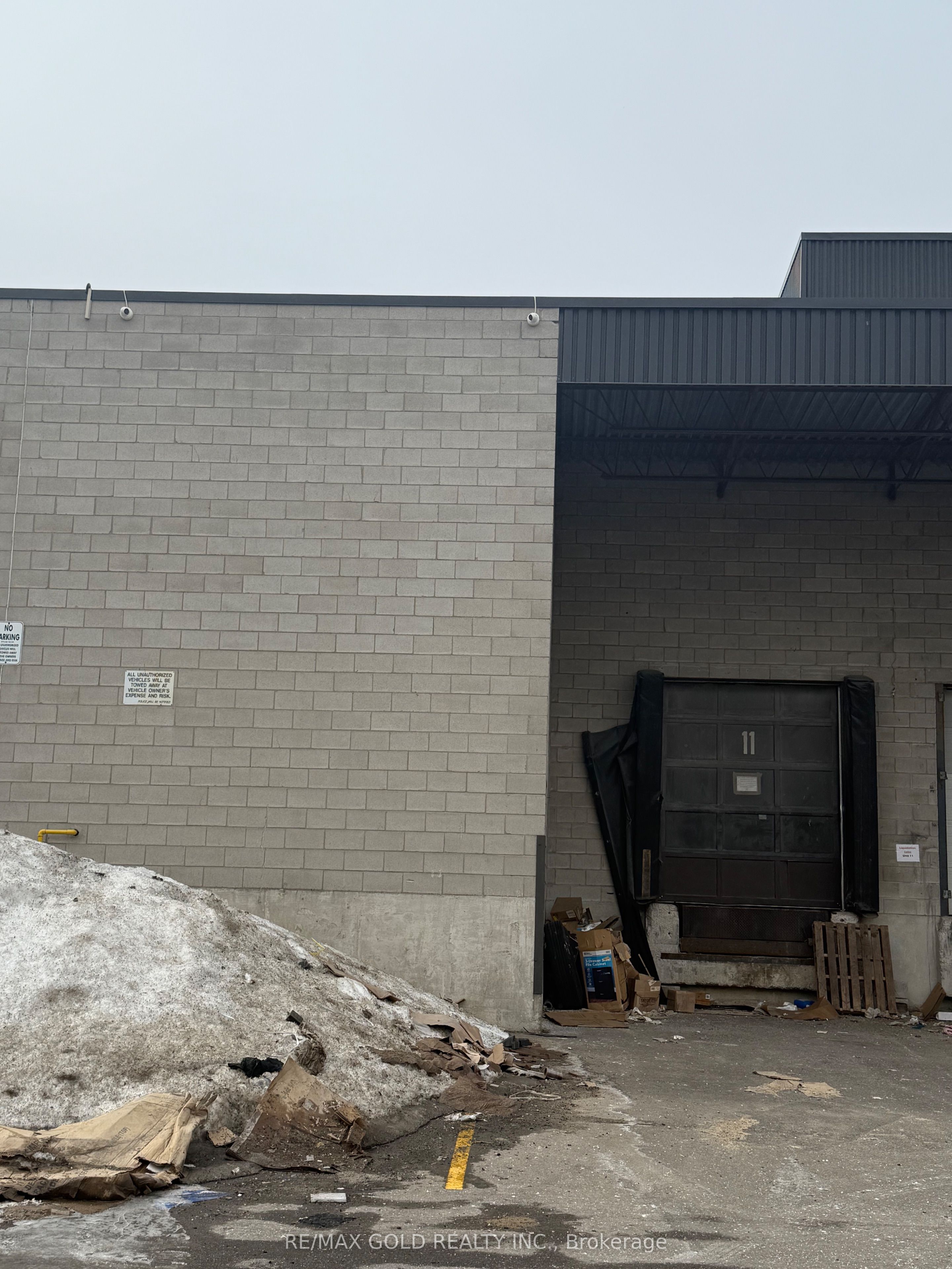 #11 - 2074 Steeles Avenue Property Photo 16