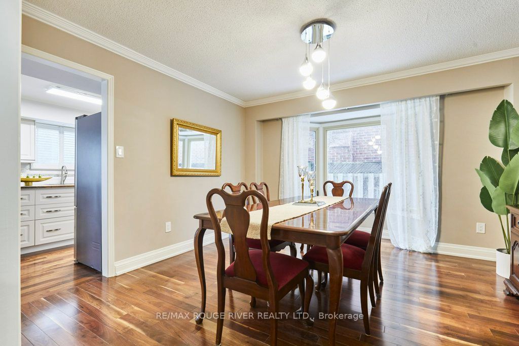 1161 Glenashton Drive Property Photo 10